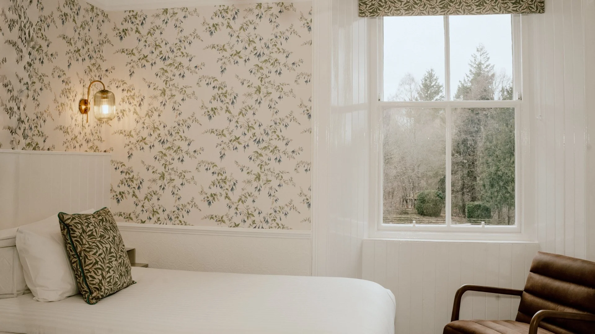 ATHOLL-PALACE-HOTEL-SUPERIOR-SINGLE-ROOM-110-13.jpg