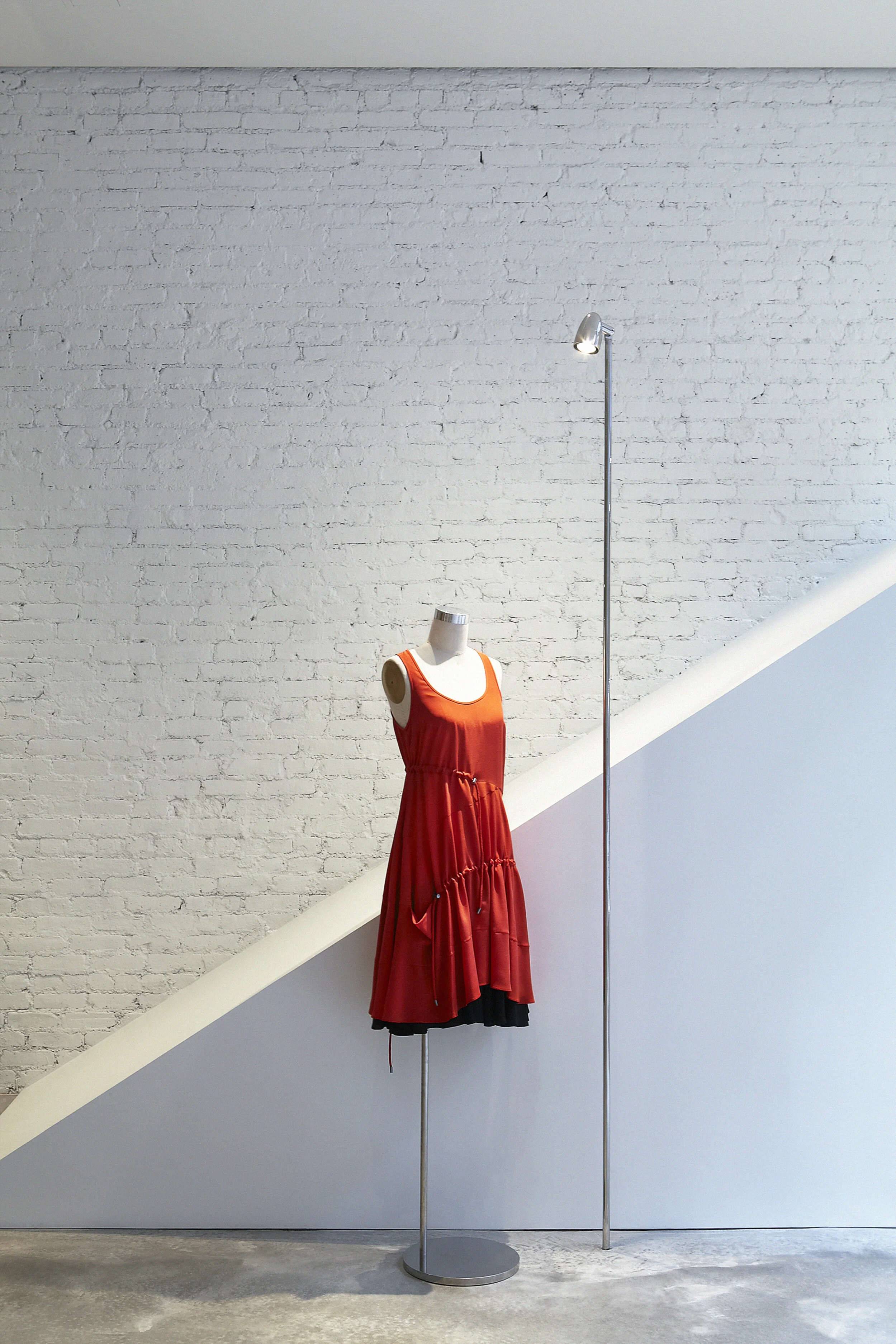 Int. Retail Custom Floor Lamp