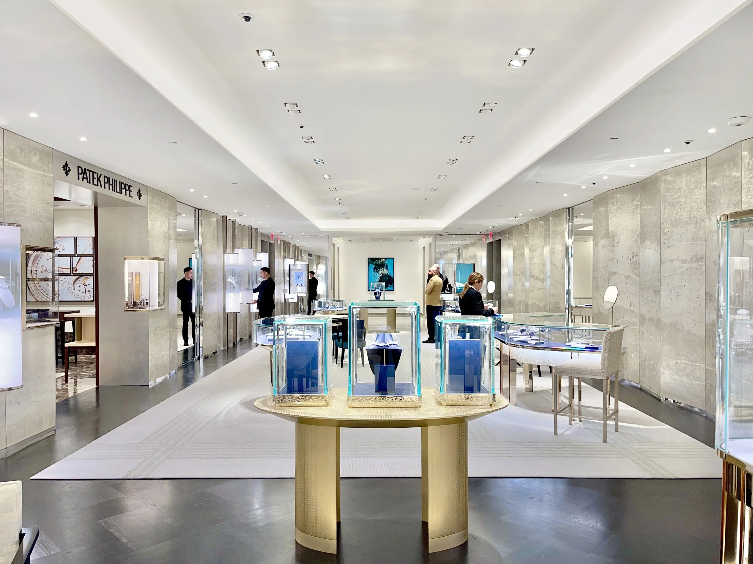 Int. Tiffany & Co Landmark Store