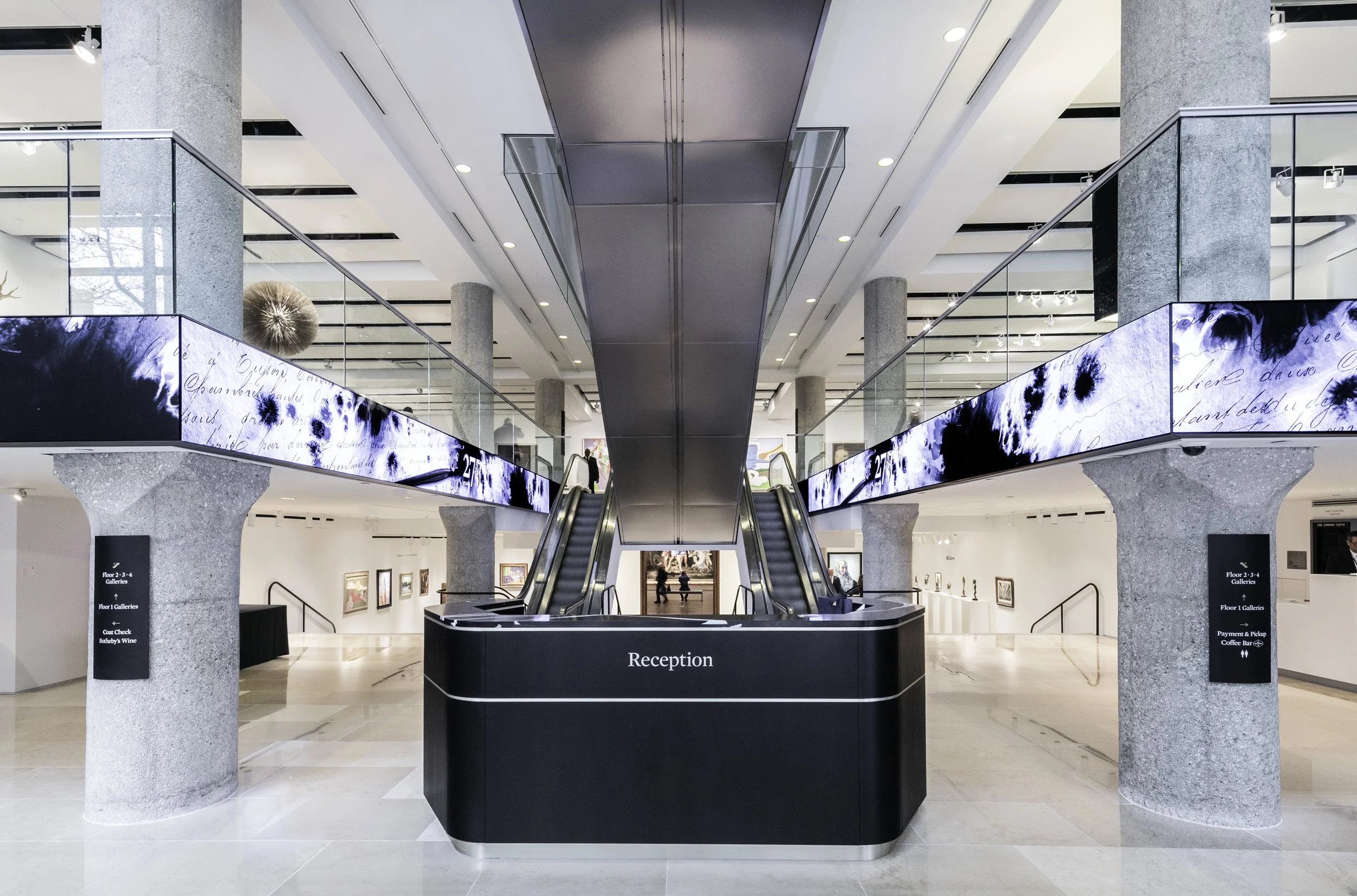 Int. Auction House Lobby