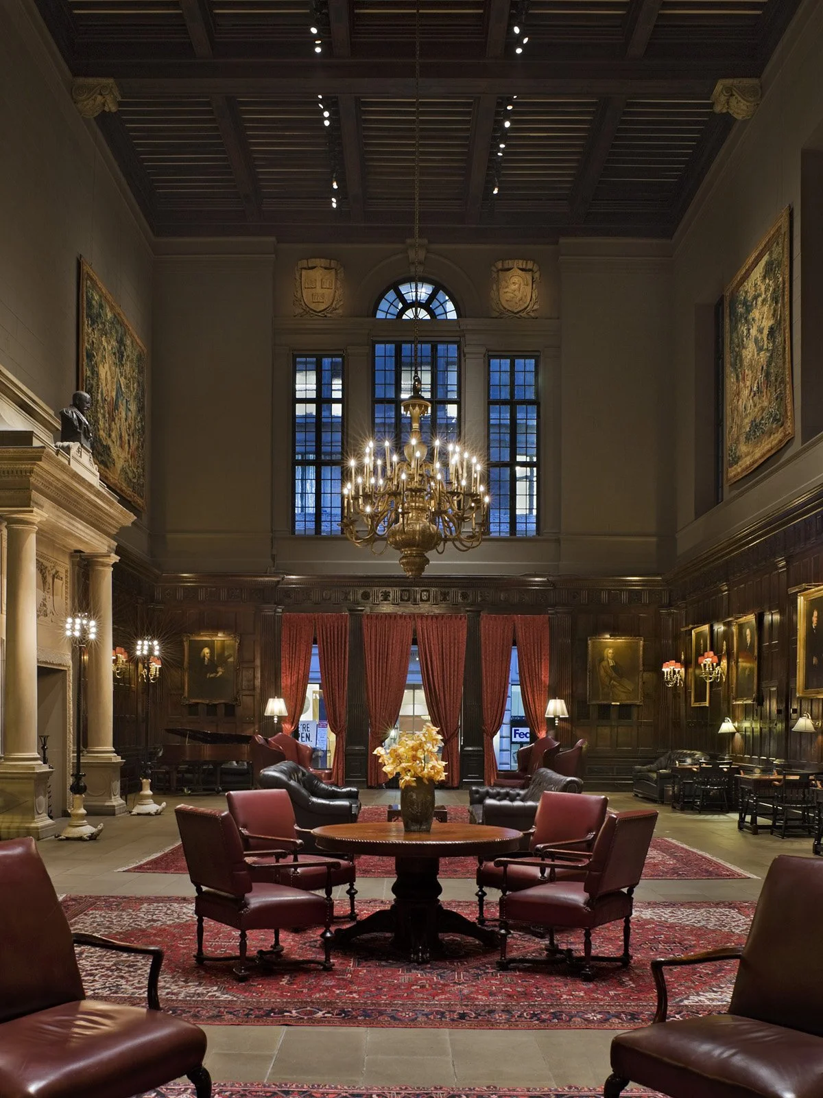 Int. Historic Harvard Club