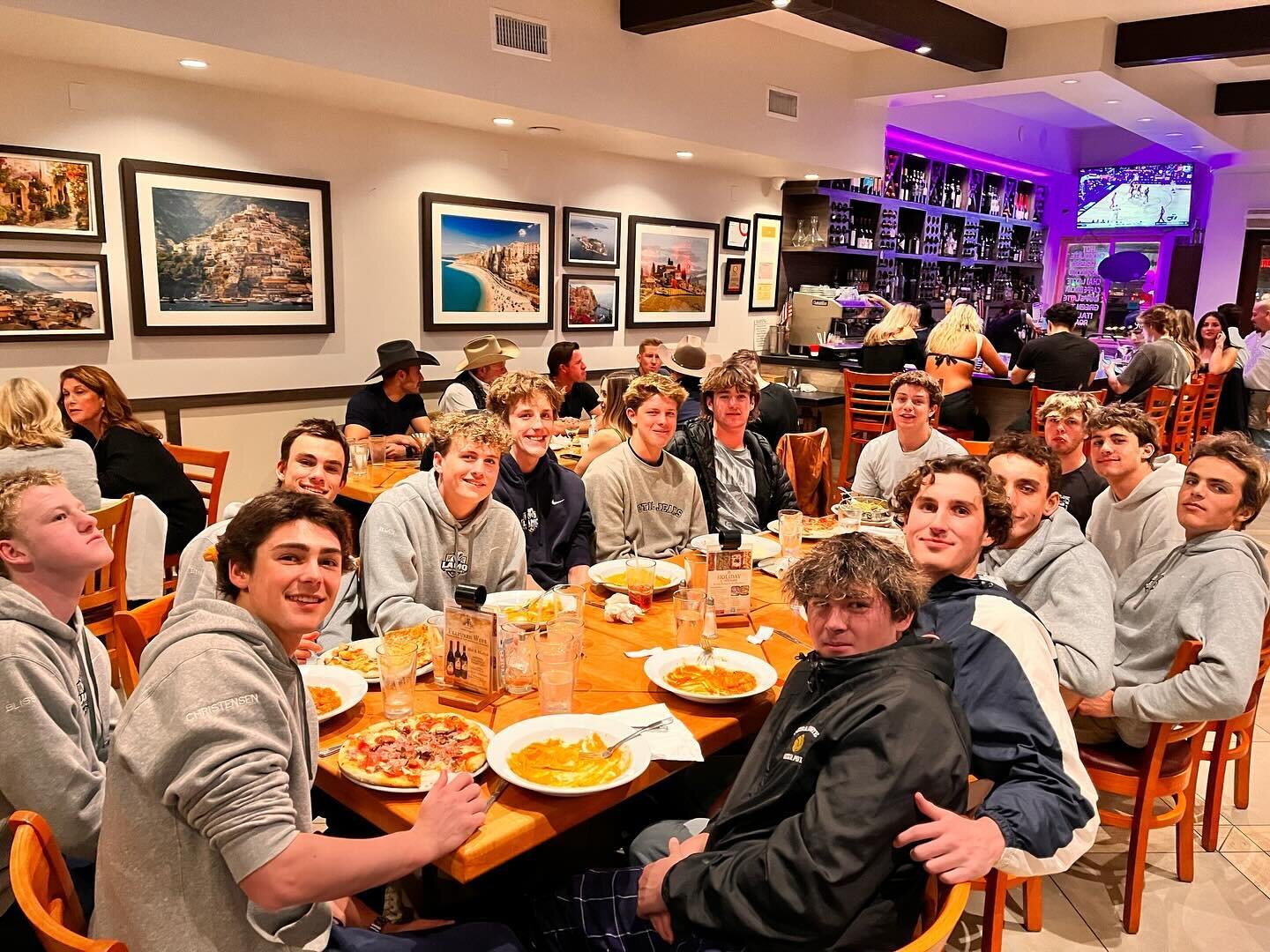 Great first day at Kap7 for the 18U boys team. Enjoying a team dinner and getting ready for a big day tomorrow. GO LAMO!