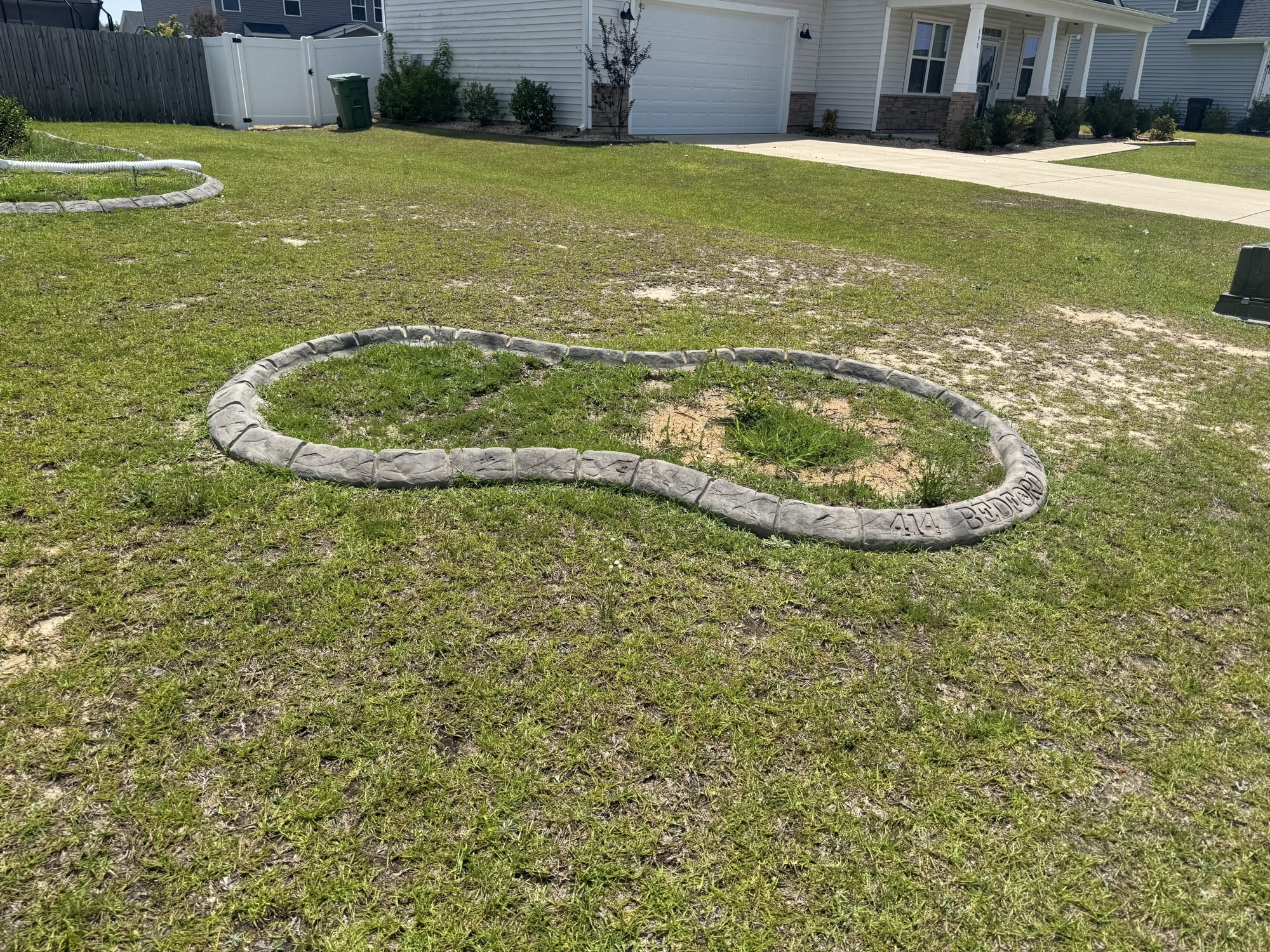 curb_edging_bed.jpg