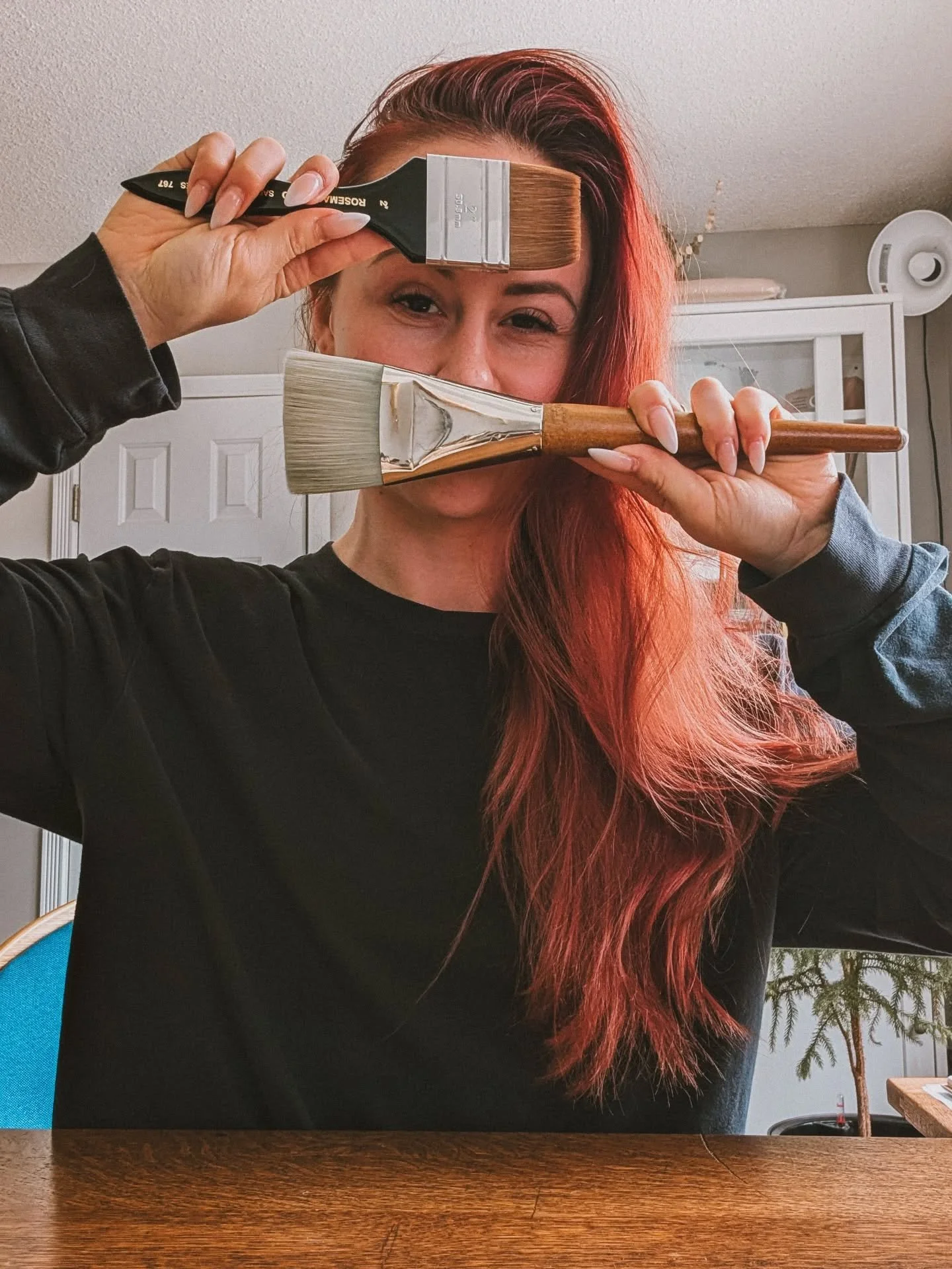 Studio life lately.
Buried in brushes and pencils and paint.
Birds, Flora, bees.
If you love and care about nature and her myriad of creatures - let's be friends.
🤘🏼