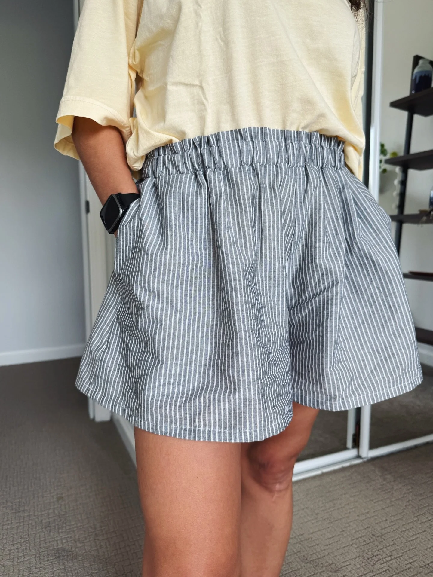 Halfway through making #me2119 

I am obsessed with these shorts already and can&rsquo;t wait to make so many more pairs for summer. Matching top coming soon! @alissahthreads