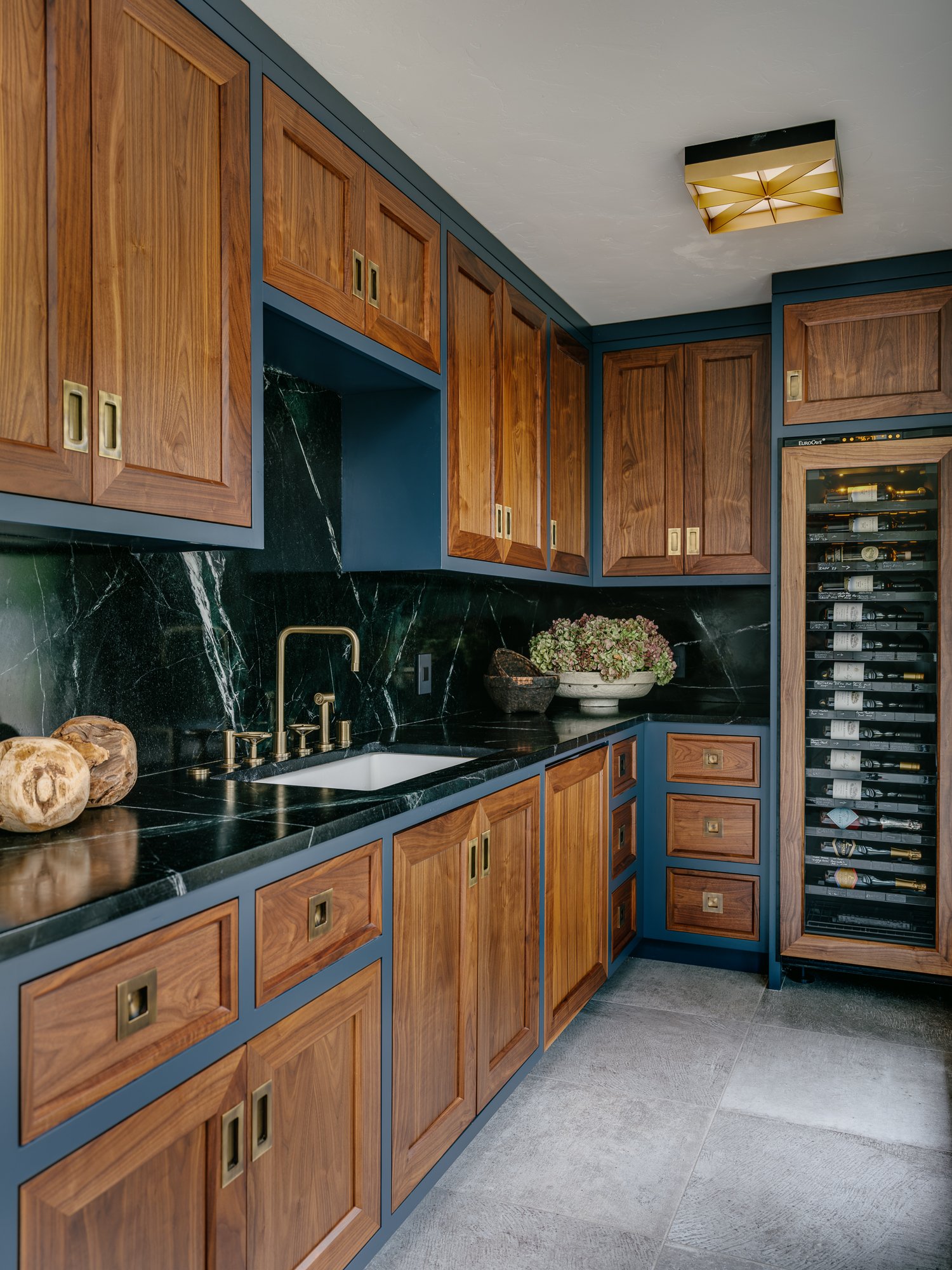 This is the butler’s pantry of my dreams...