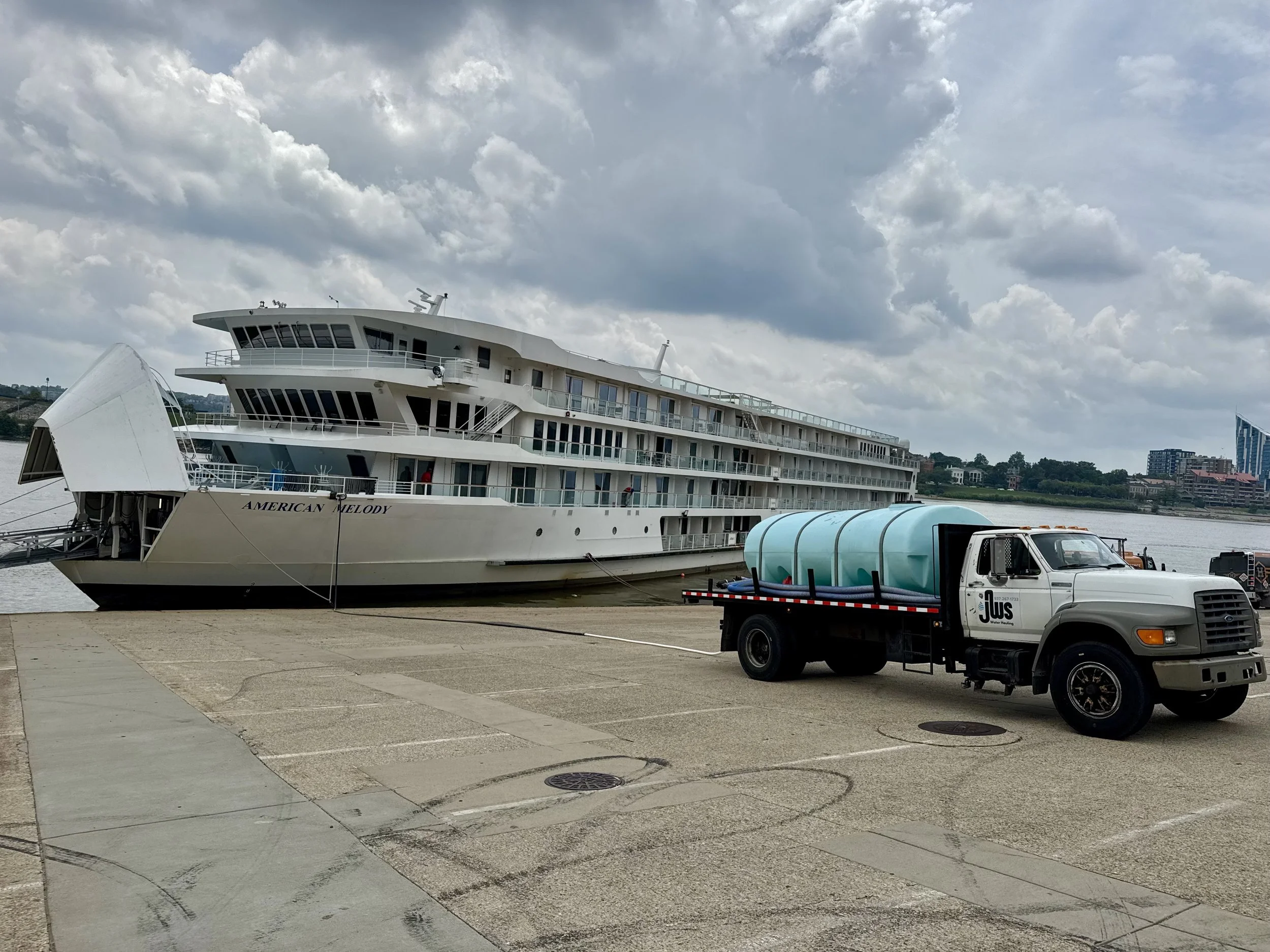  Certified potable water delivery  River cruise ship resupply  Commercial water hauling Ohio  Dockside water delivery service  Ohio River logistics partner 