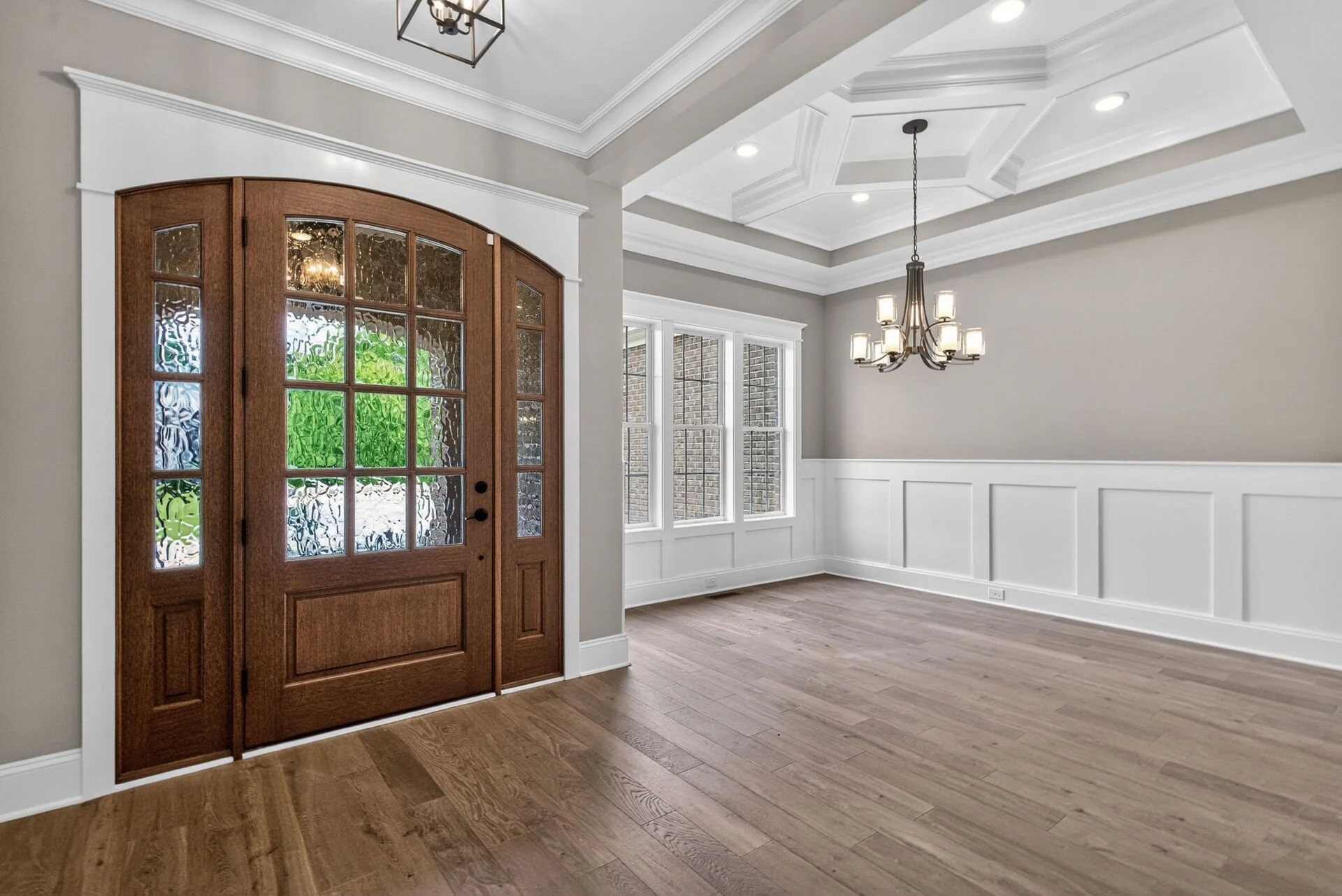 004-1920x1080-foyer-dining.jpg
