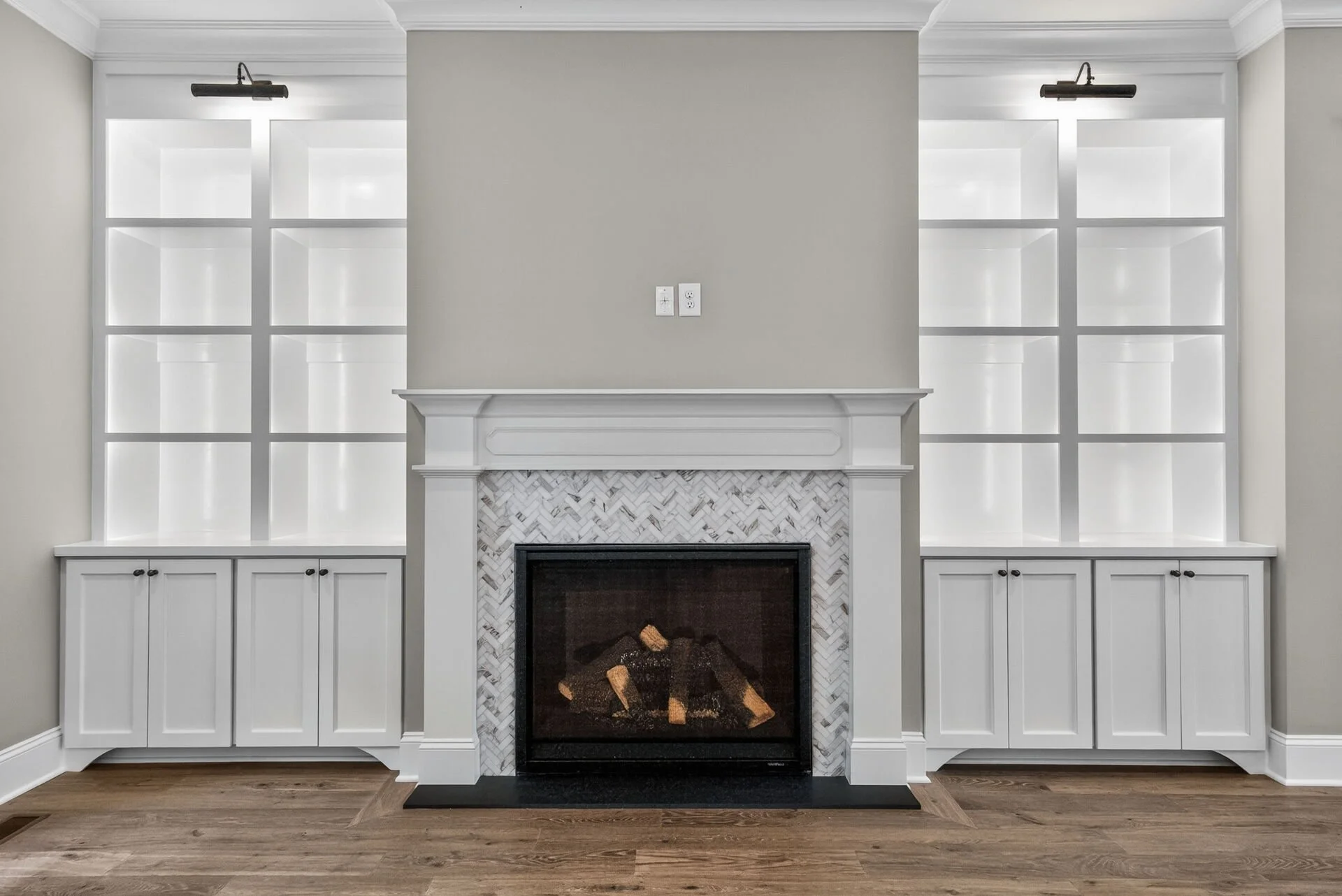 009-1920x1080-family-room.jpg