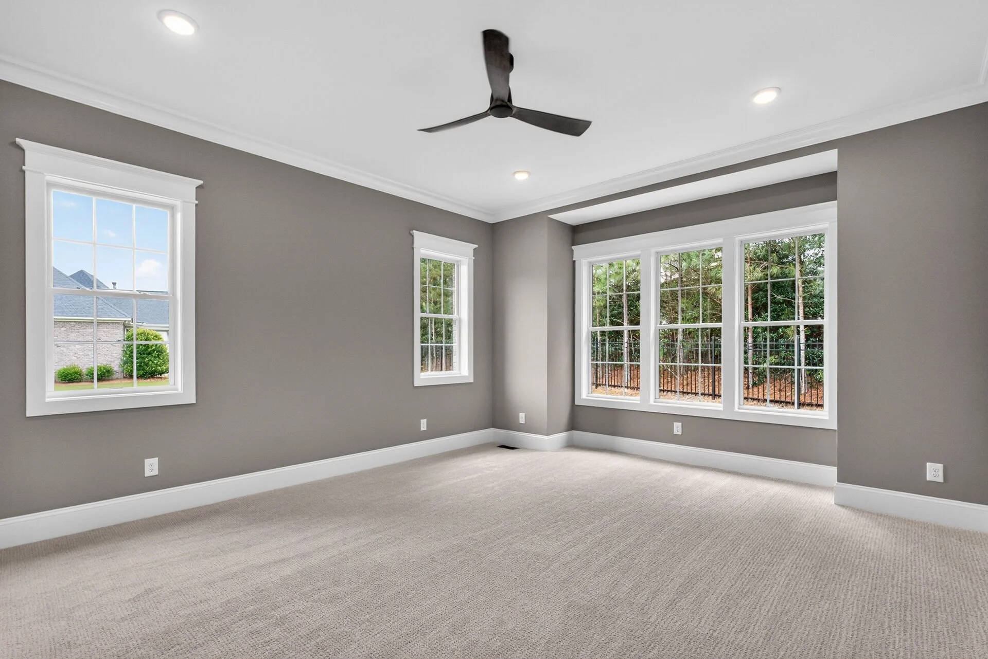 027-1920x1080-primary-bedroom.jpg