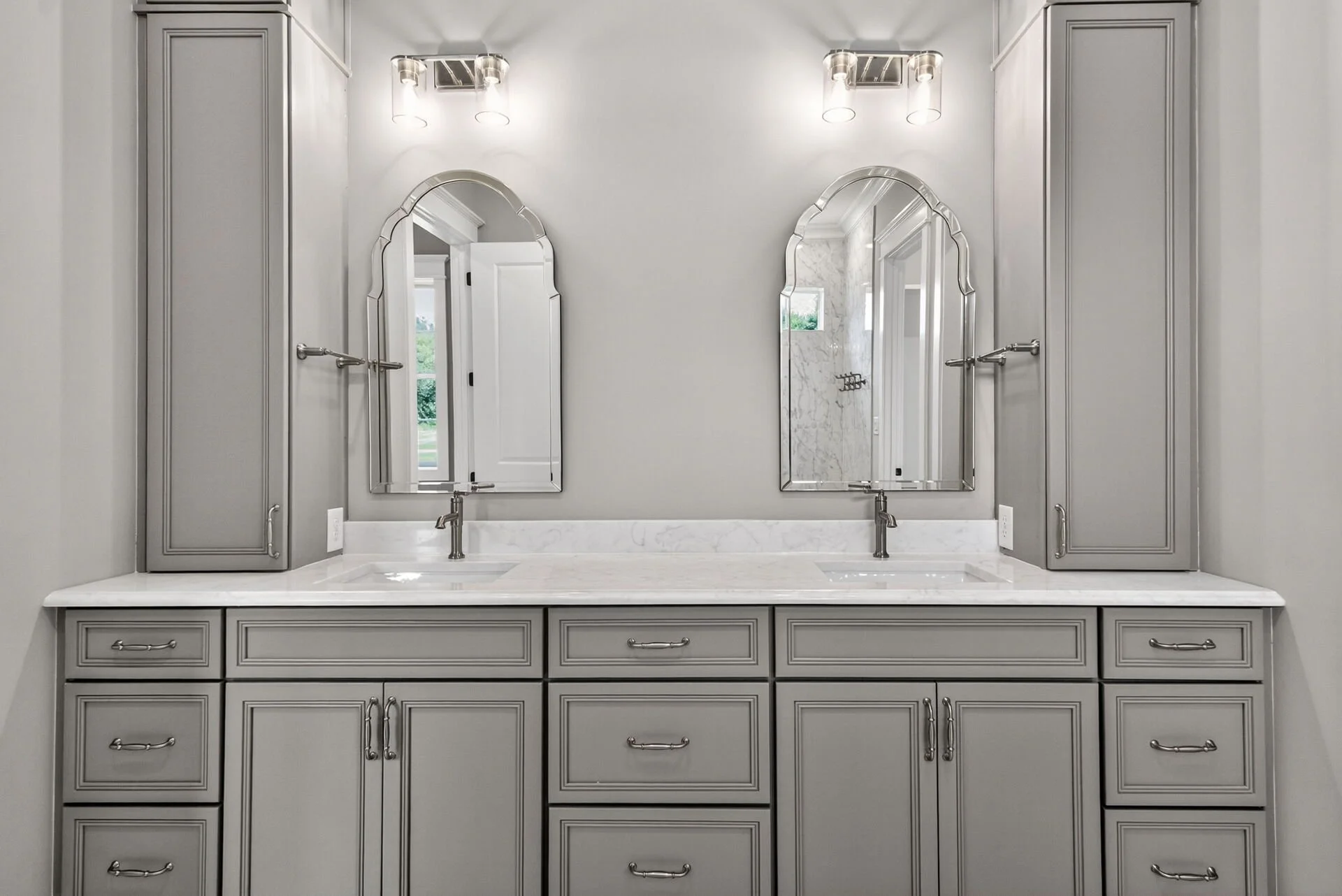 029-1920x1080-primary-bath.jpg