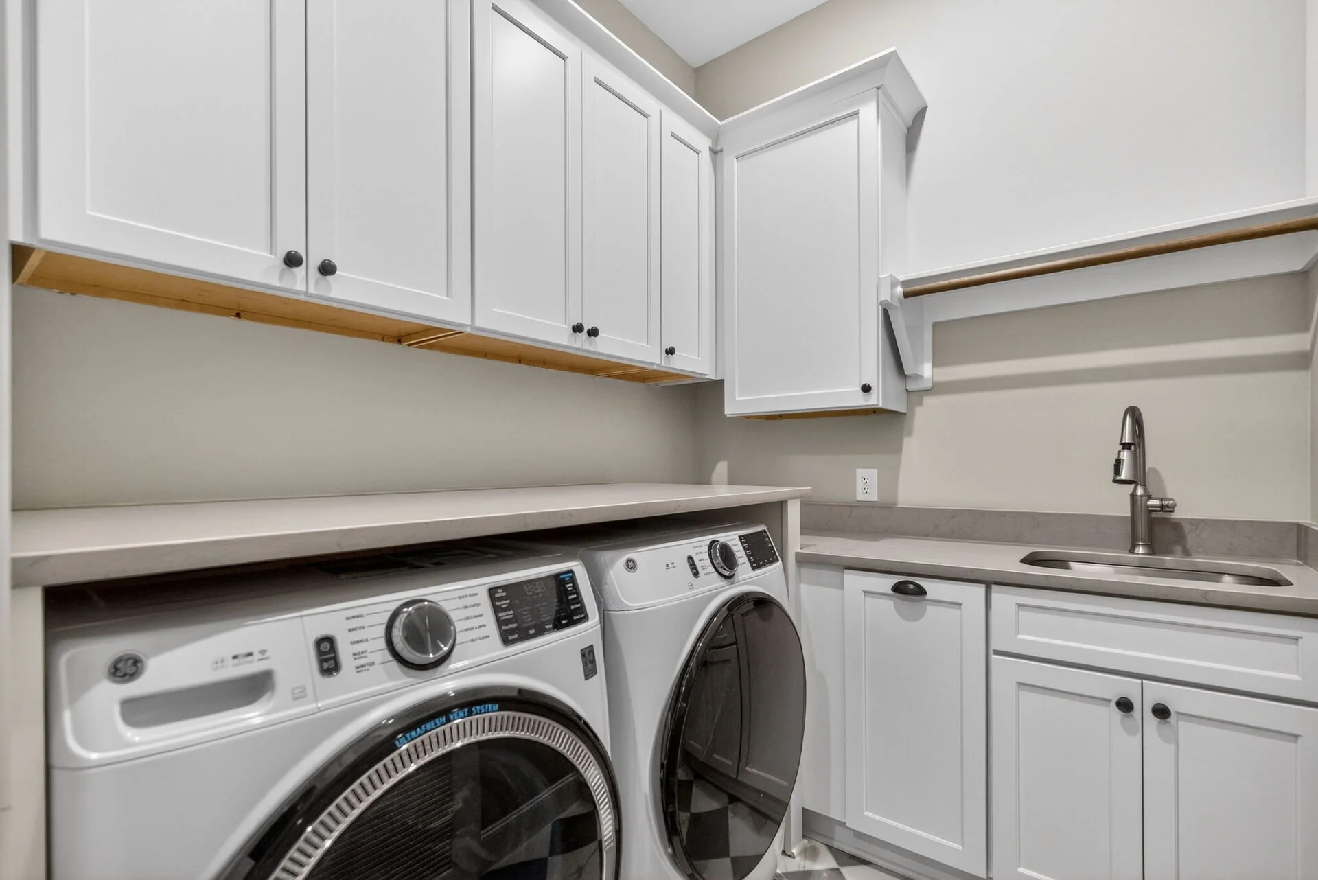 033-1920x1080-laundry.jpg