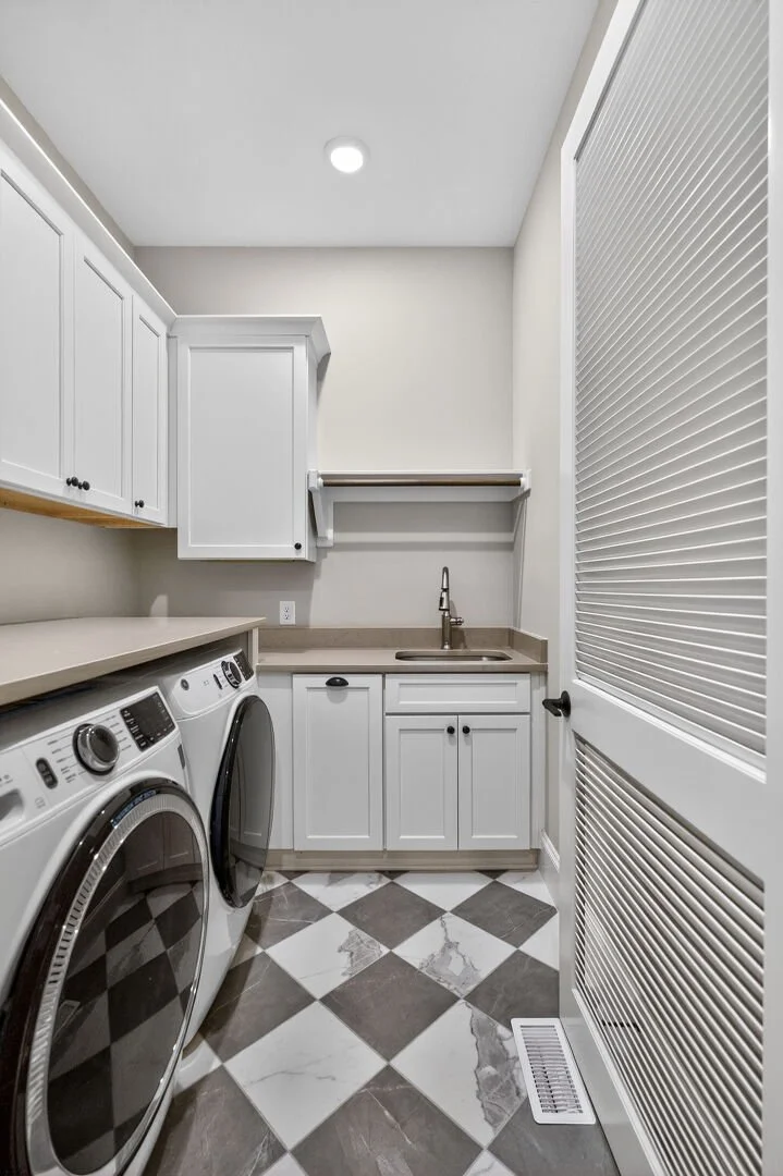 034-1920x1080-laundry.jpg
