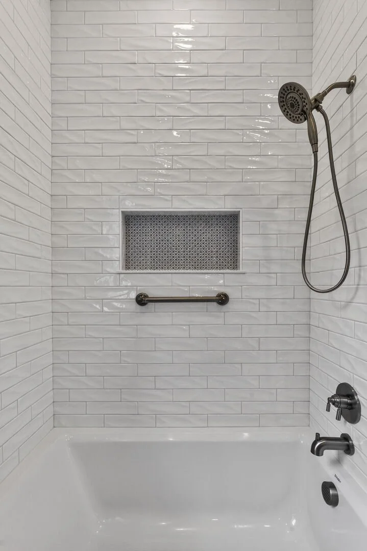 037-1920x1080-bathroom.jpg