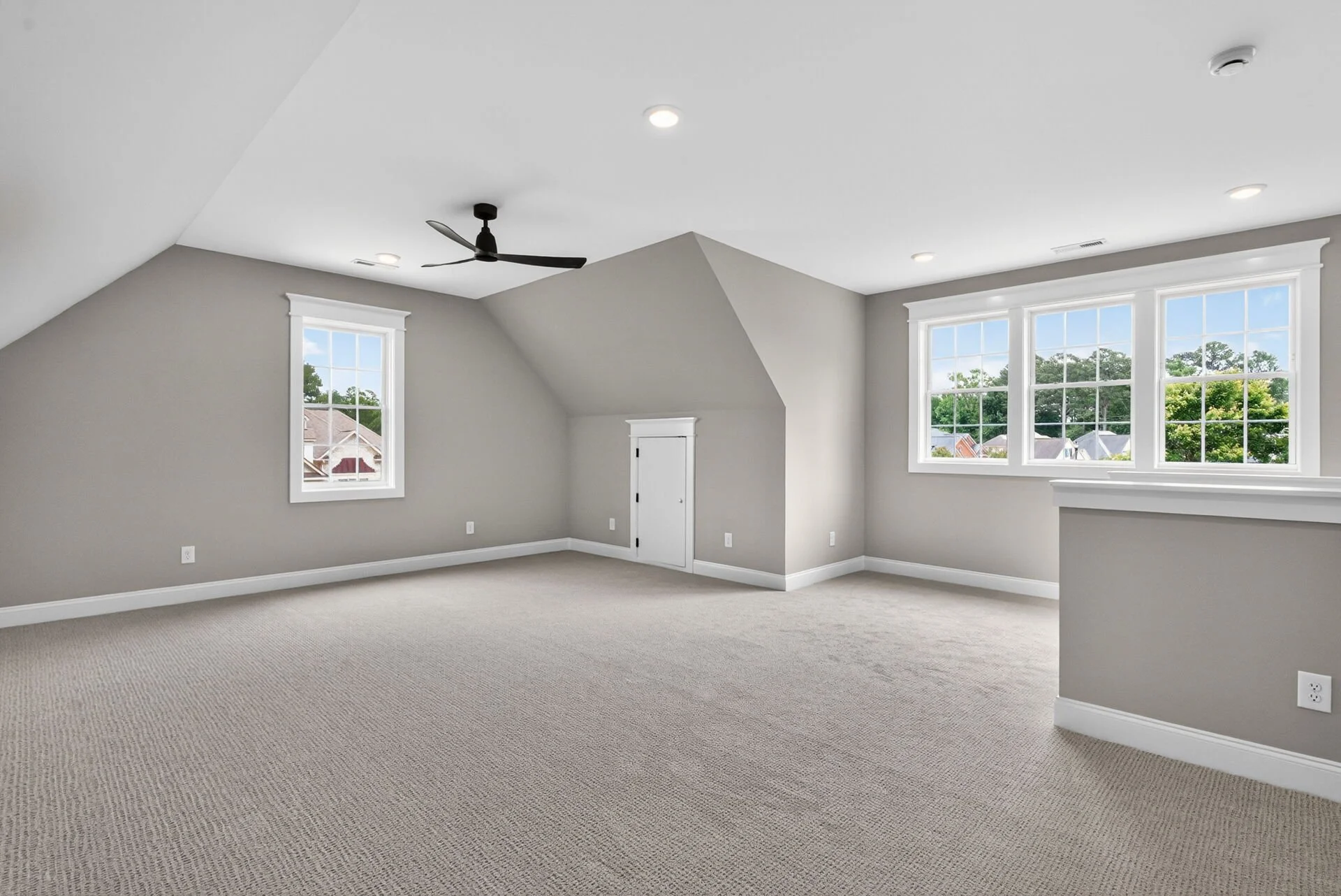039-1920x1080-bonus-room.jpg