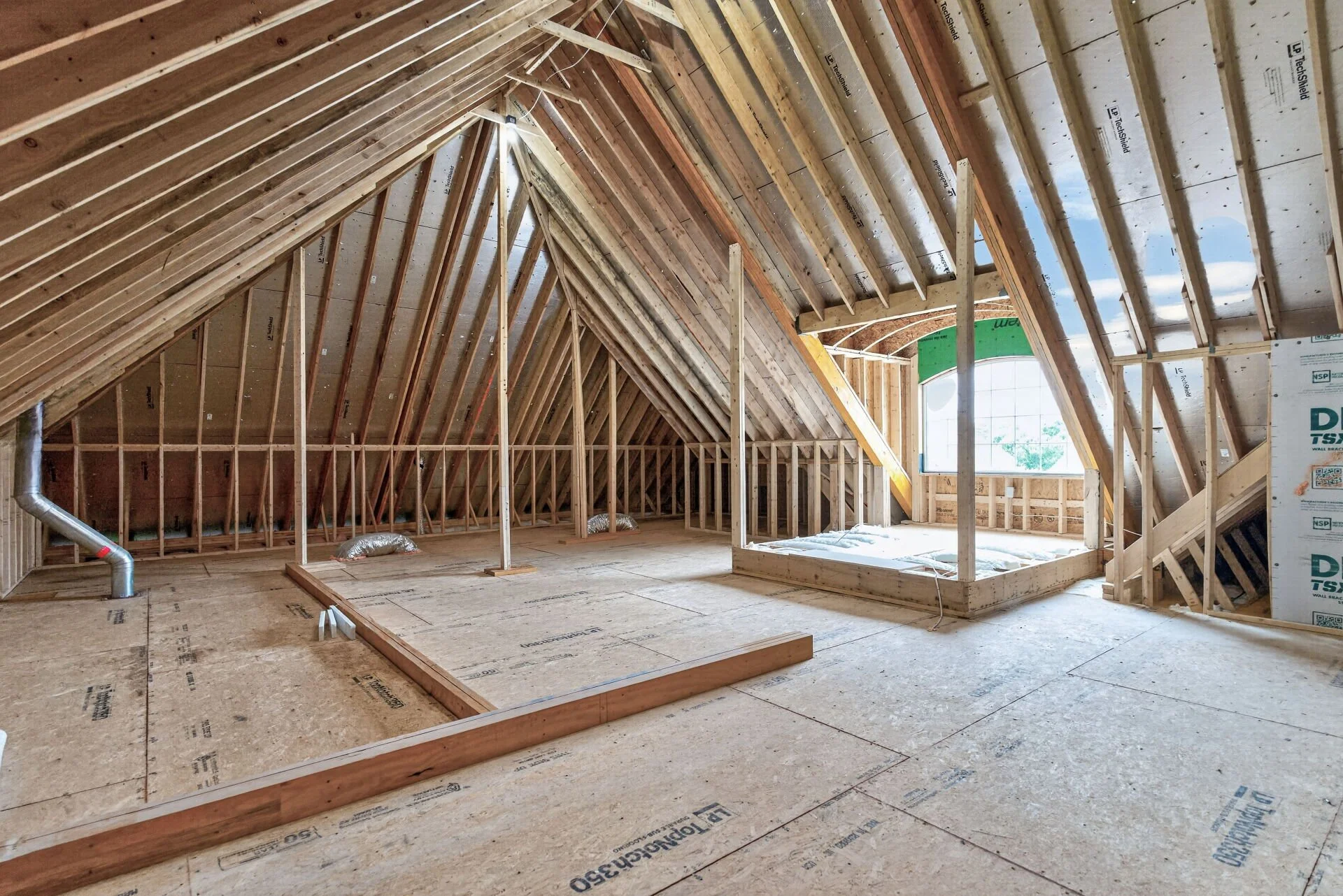 041-1920x1080-unfinished-attic-area.jpg