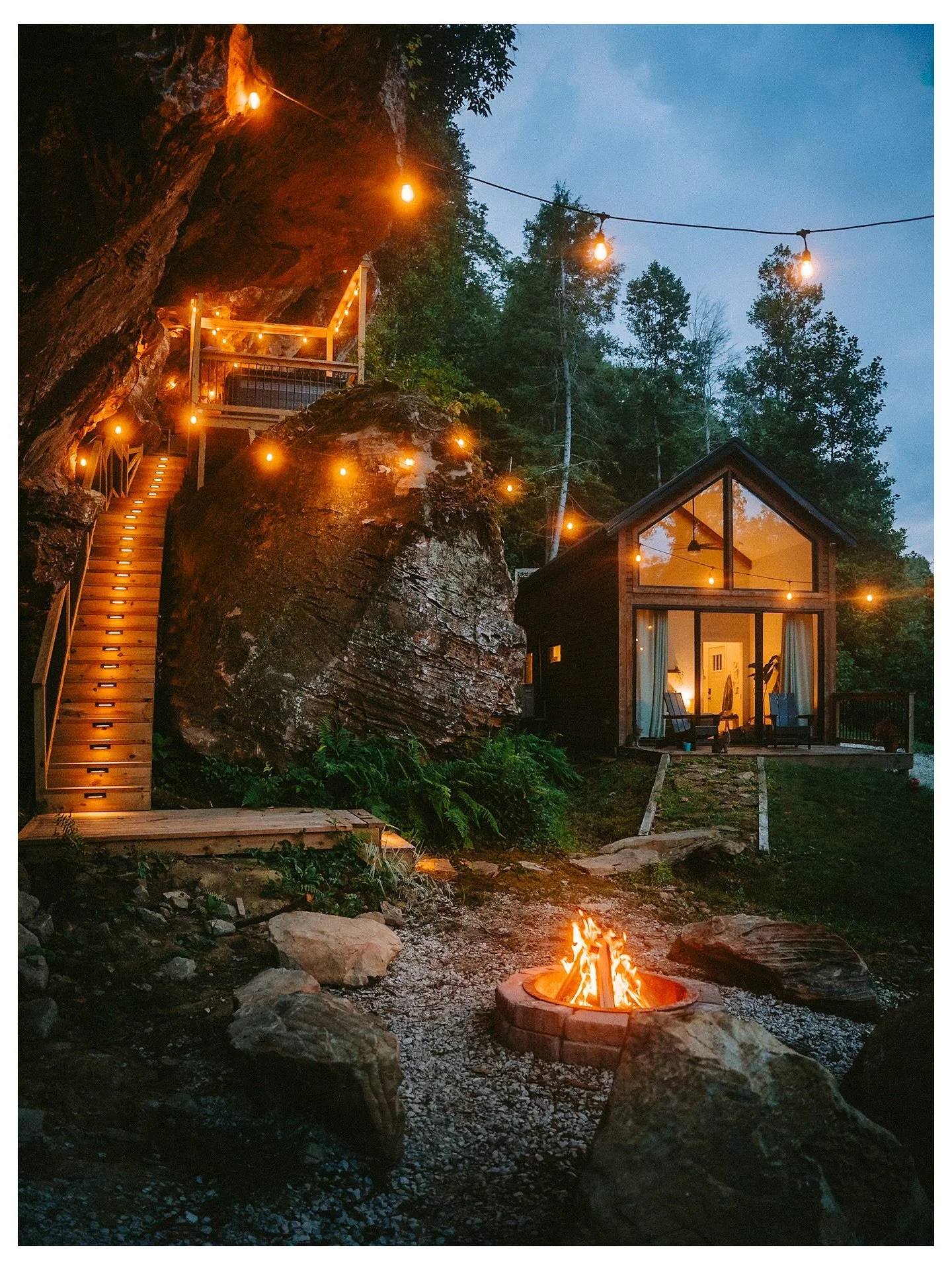 Got to spend a few days in red River Gorge with @aannnnaaaaaa last week at The Naturalist from @discoverthehideaways. 

Excited to share more photos as I have time, but It was too cool to not at least share one now.
#redrivergorge #redrivergorgeky #r