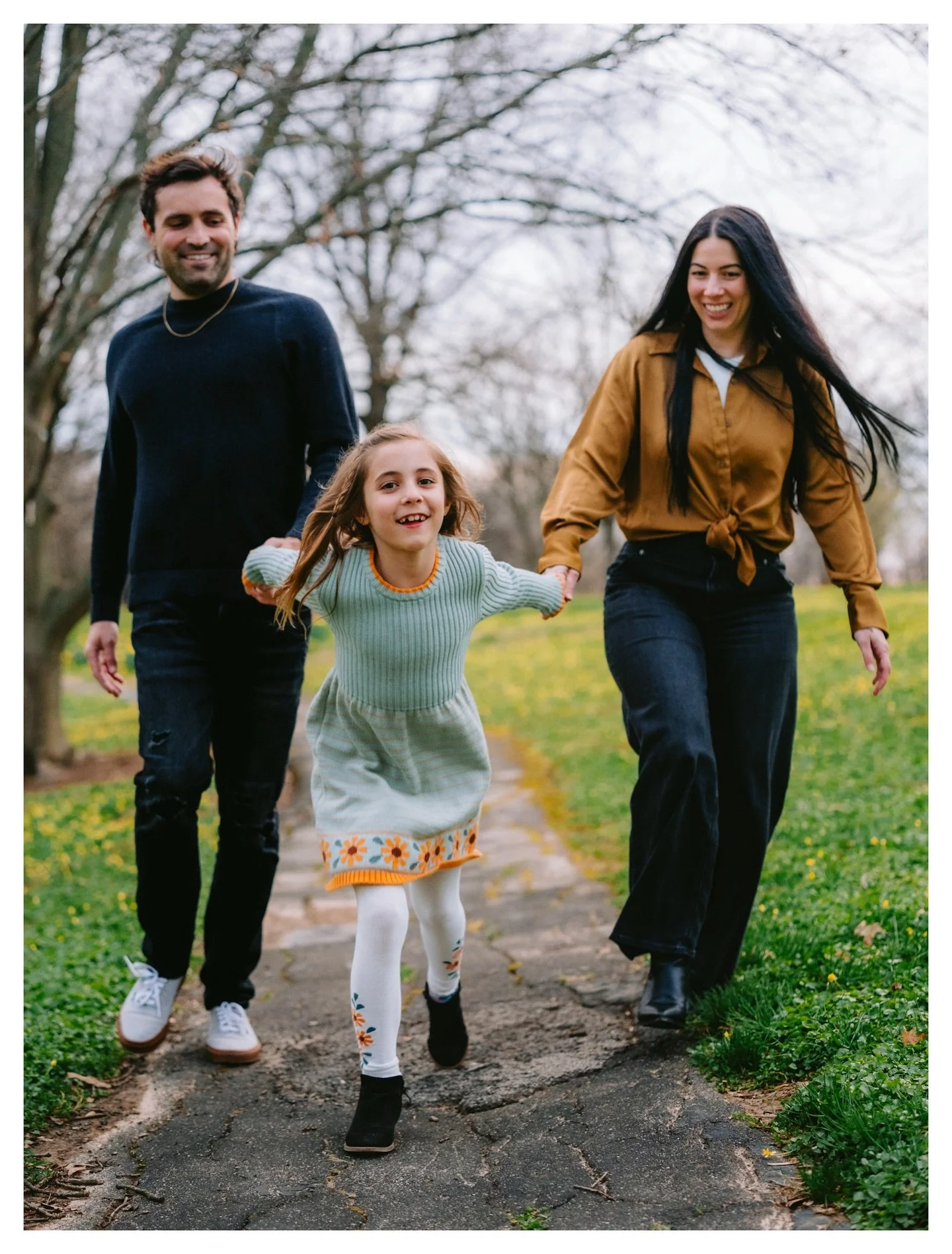Got to photograph some of my favorite people in the world ❤️ 

Cole and I have been friends for over 20 years now, and getting to take photos of his family really just filled my heart up all the way. Taylor and Milly are the best, and there&rsquo;s s