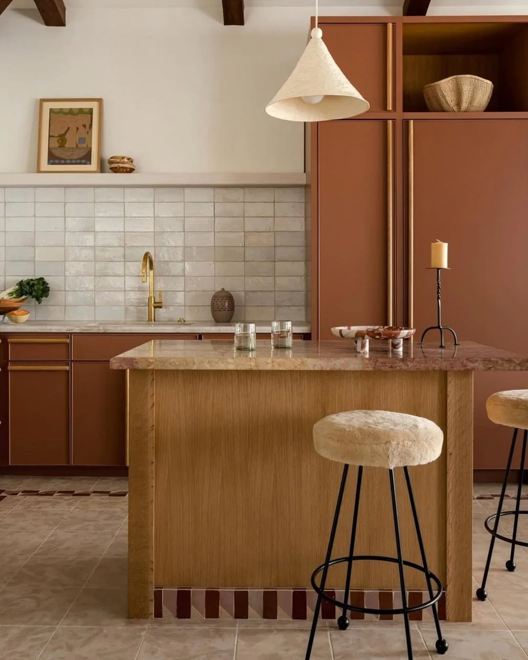 Clay tones and soft zellige light &mdash; a pairing that feels both grounded and refined.
Proof that warmth can be modern. ✨

Designed by @anaberdesign
📸 @charlotteleaphotography