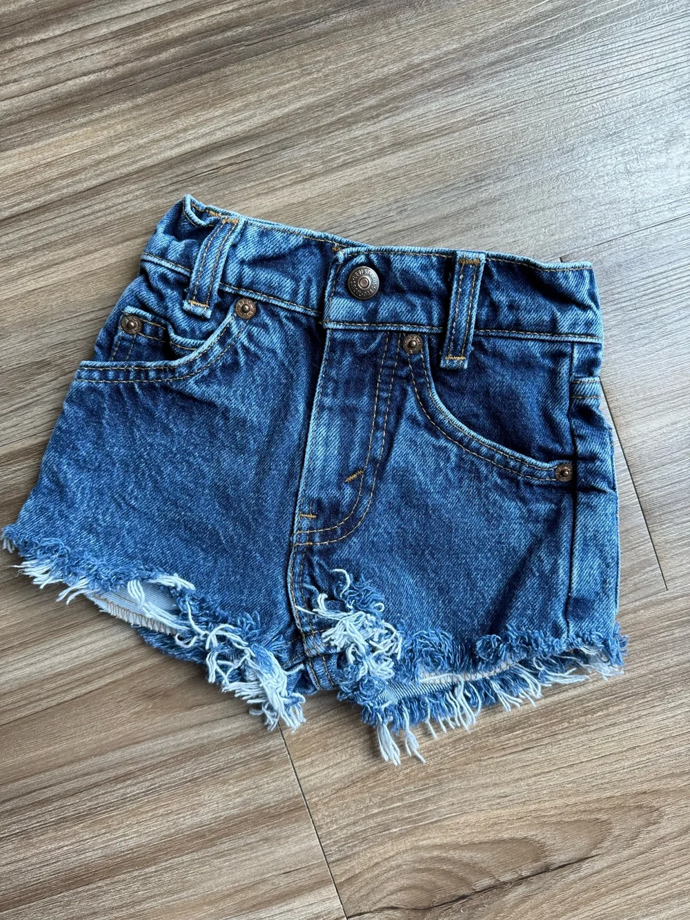 US三軒茶屋　Fake Vintage Denim Easy Shorts US 三軒茶屋 Fake Vintage Denim Easy Shorts - メルカリ