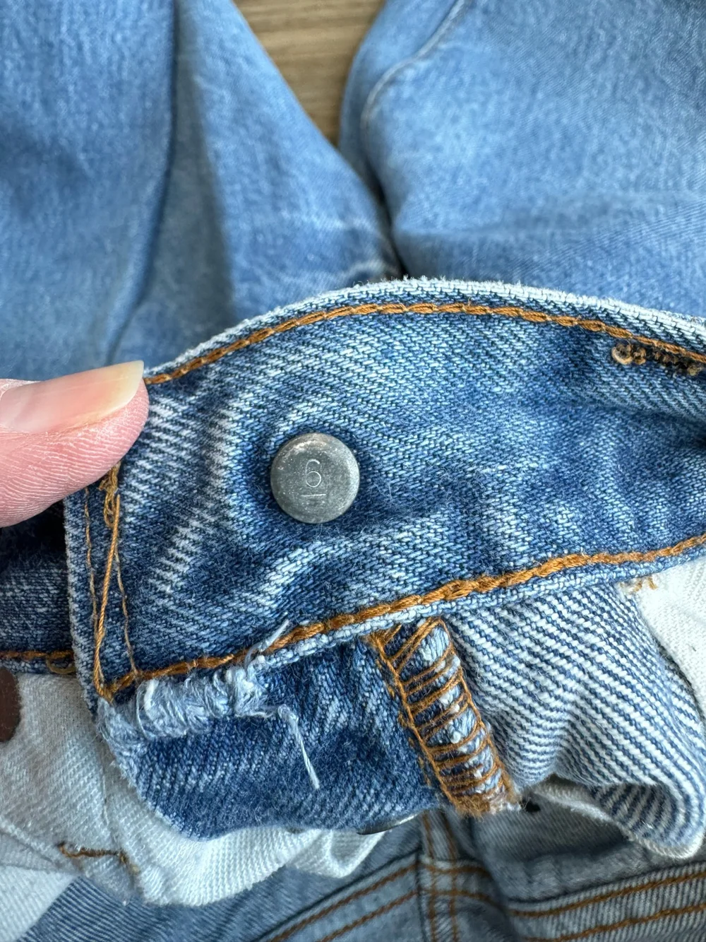 1976 Levi's USA Selvedge 501 Tag 30x38 Actual 27x33 — Jean Genie
