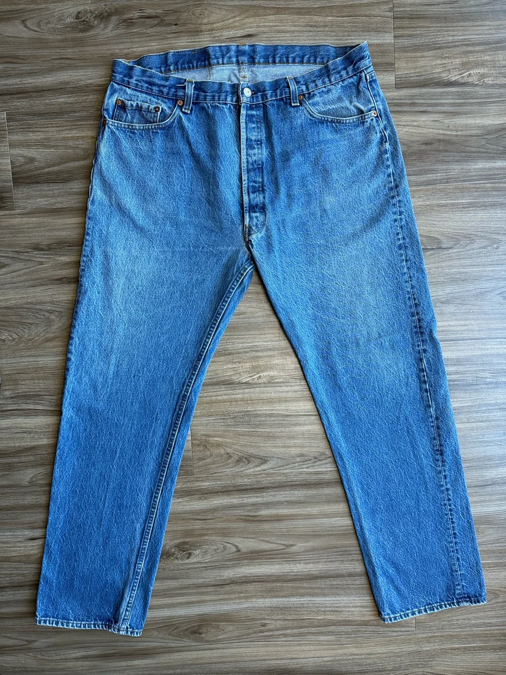 1974 Levi's USA 501 Tag 42x36 Actual 37x32 — Jean Genie Vintage Co.