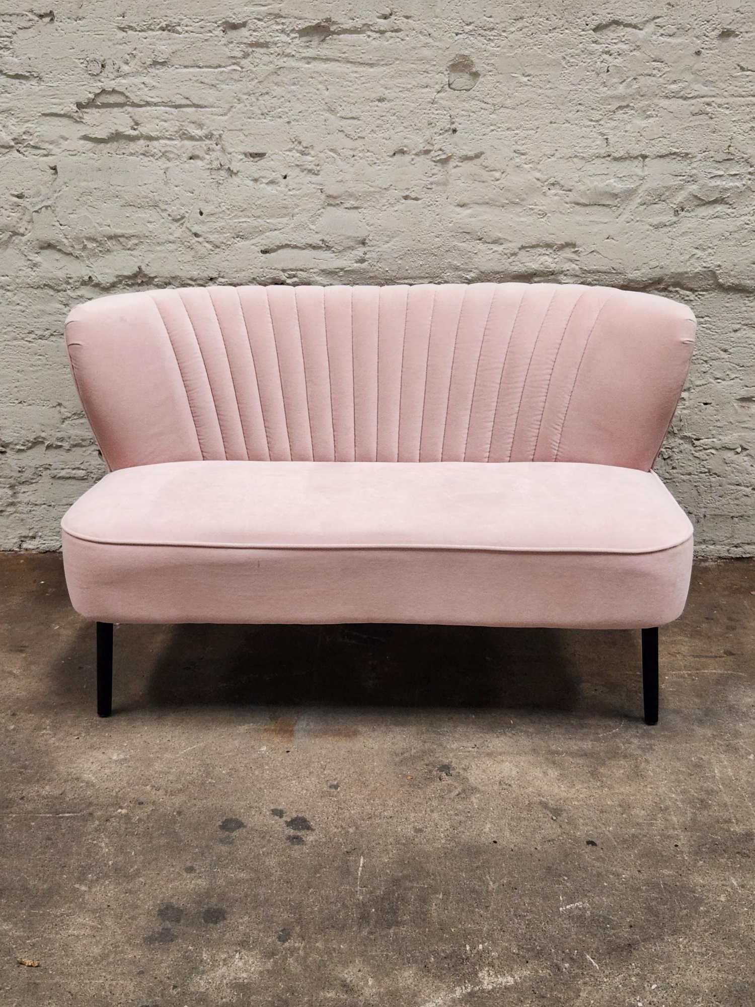 New+York+2+Seater+Sofa+Pink+e.jpg
