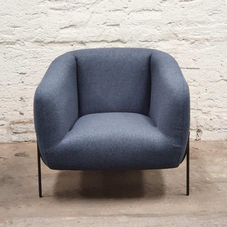 Barcelona+Armchair+Midnight+Blue+e.jpg