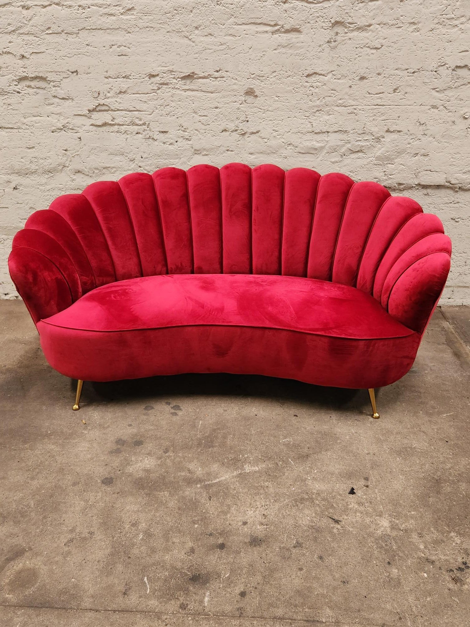 New+York+3+Seater+Lounge+Ruby+e.jpg