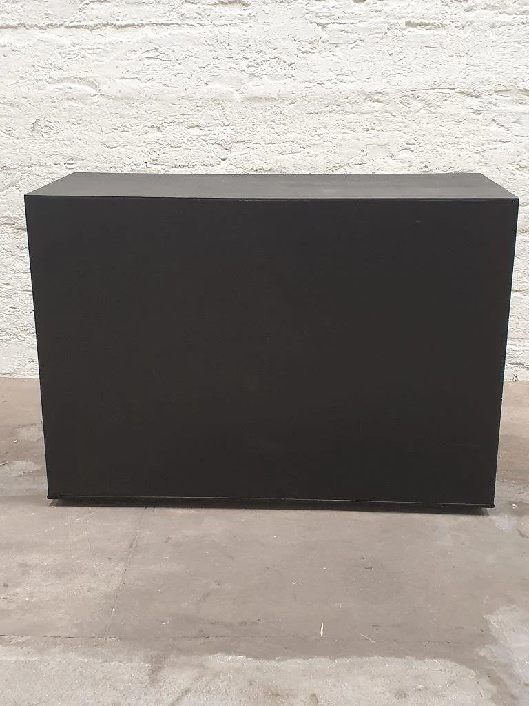 Sydney Bar Black Front View e.jpg