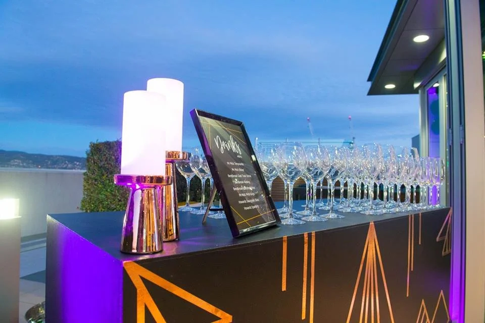 Sydney Bar Black with Custom Deco Stripes.jpg