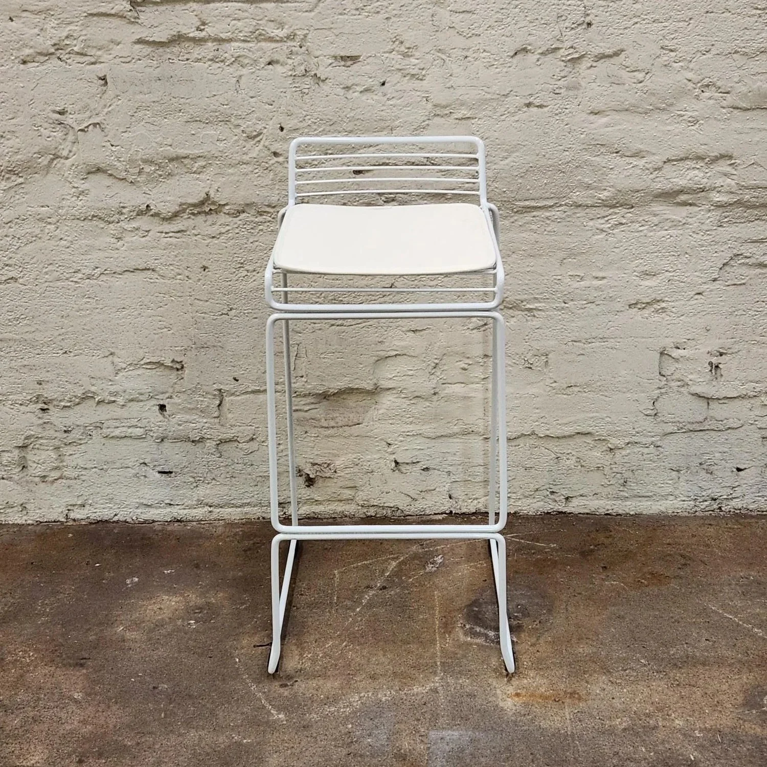 siena+Stool+White+with+seat+pad+e.jpg