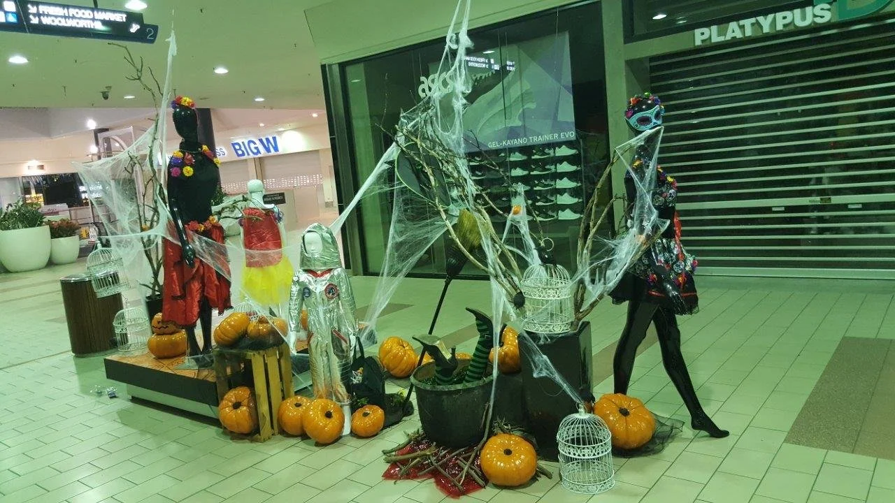 Halloween Styling1 e.jpg