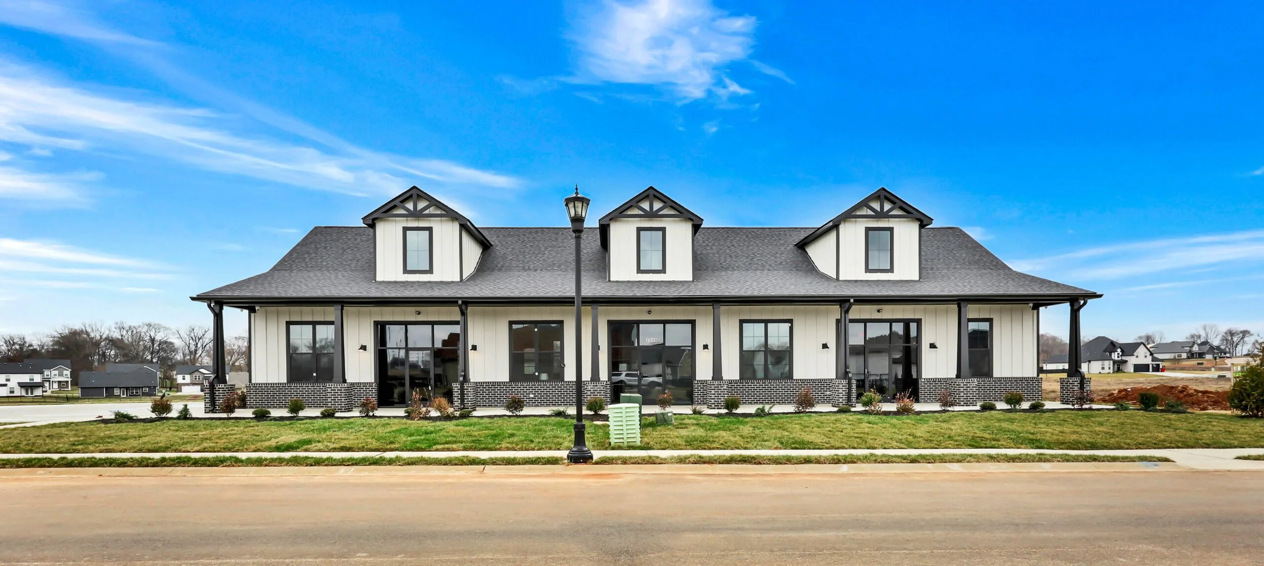 Charleston-Oaks-Clubhouse-Exterior-scaled.jpg