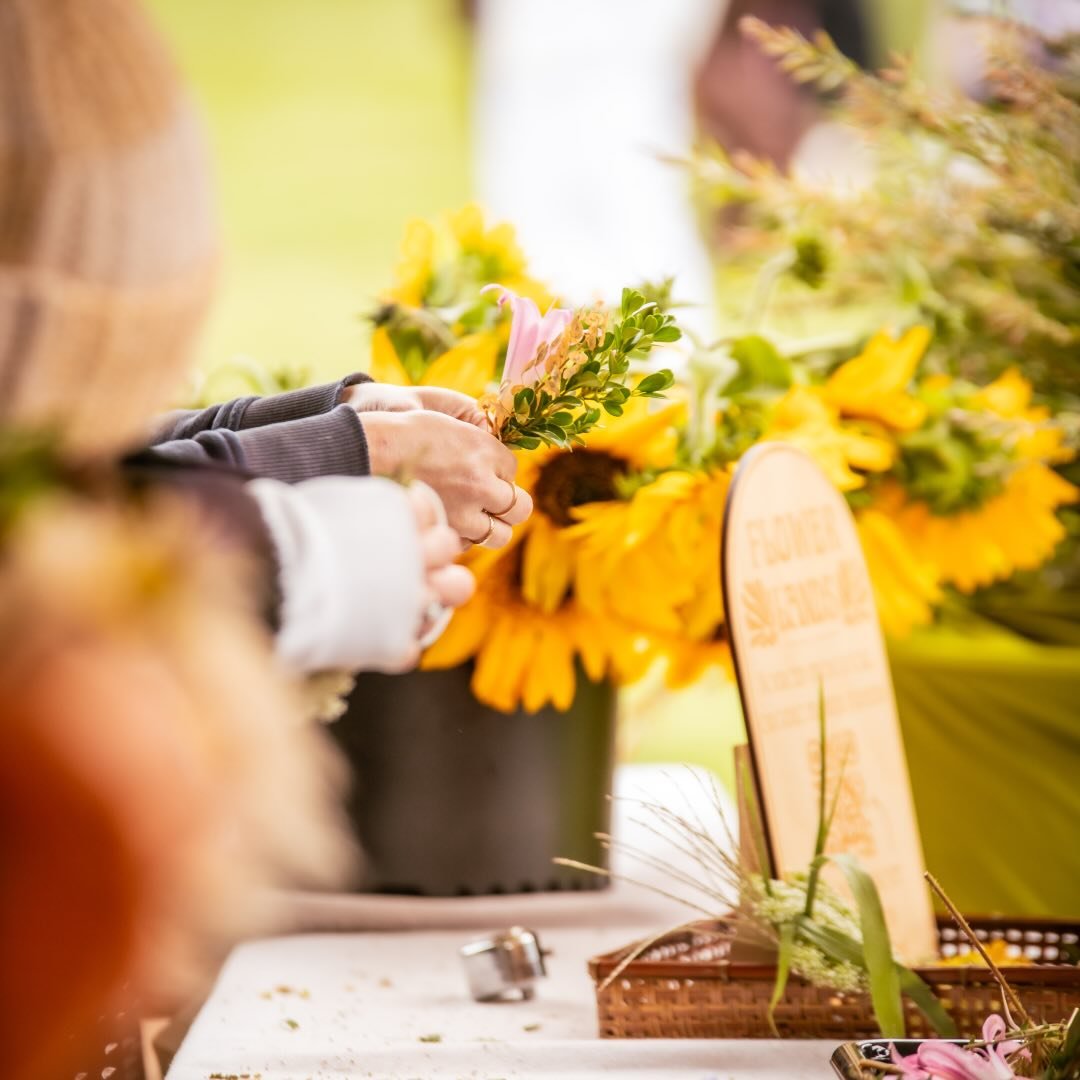Free flowers for the people of @outsidelands