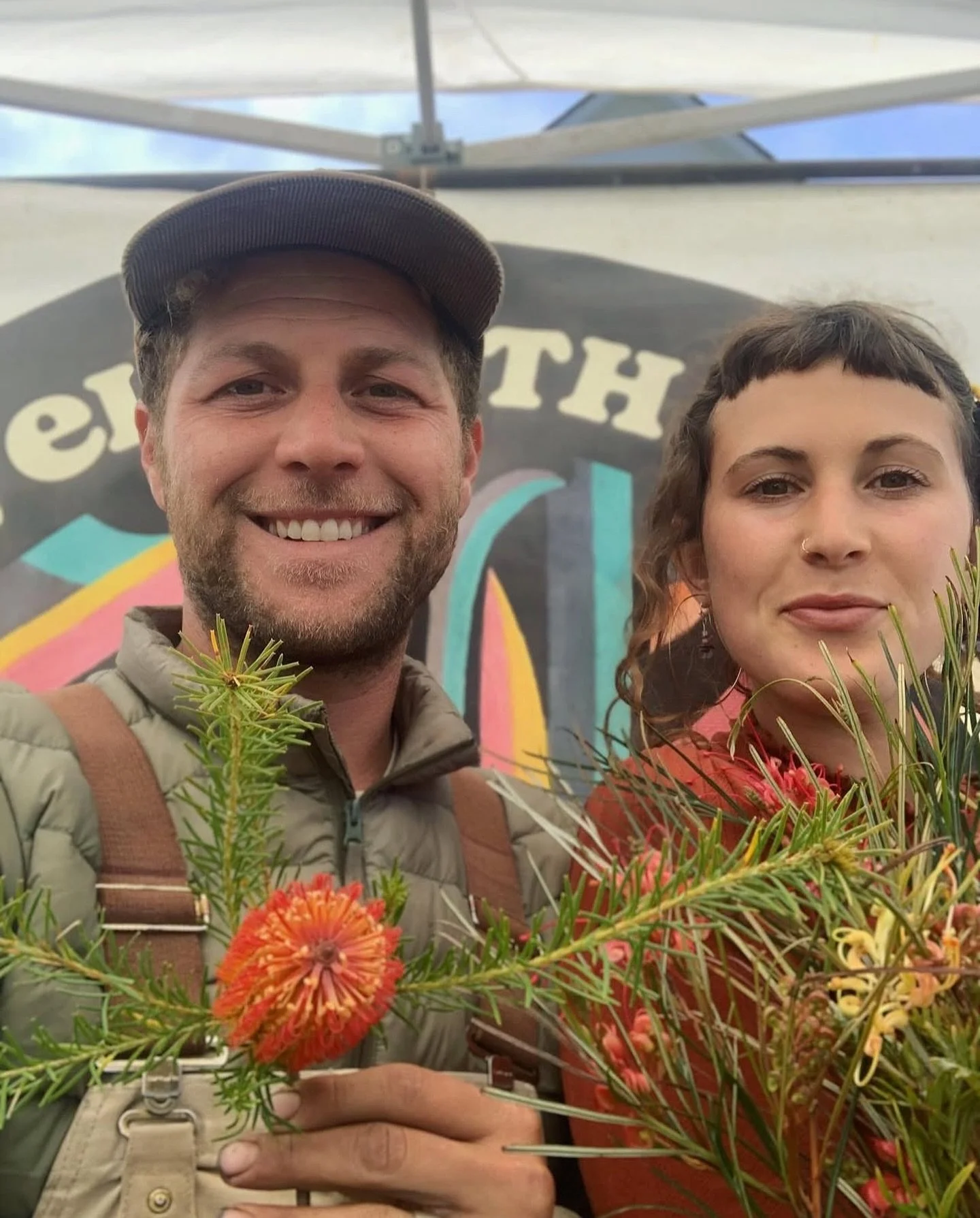 FARMER HIGHLIGHT 🌾
The kindest humans Keelan & Carly of @wavelengthfarm @wavelengthflowers
“Wavelength farm is a 100 acre diversified farm and ranch located at the northern terminus of the San Andreas fault-line in Manchester on the Mend
