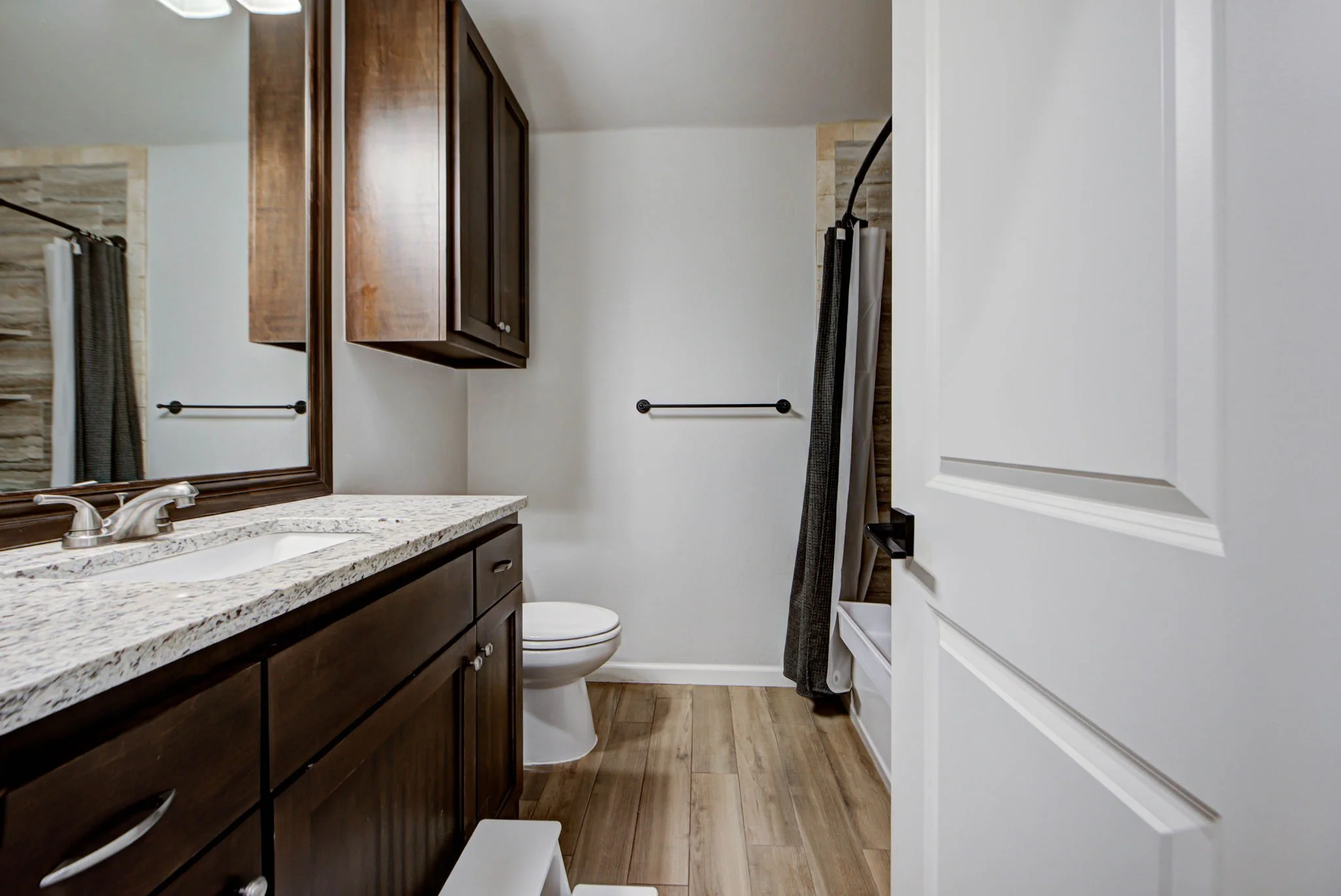48-web-or-mls-4117 Carmina Drive-49.jpg