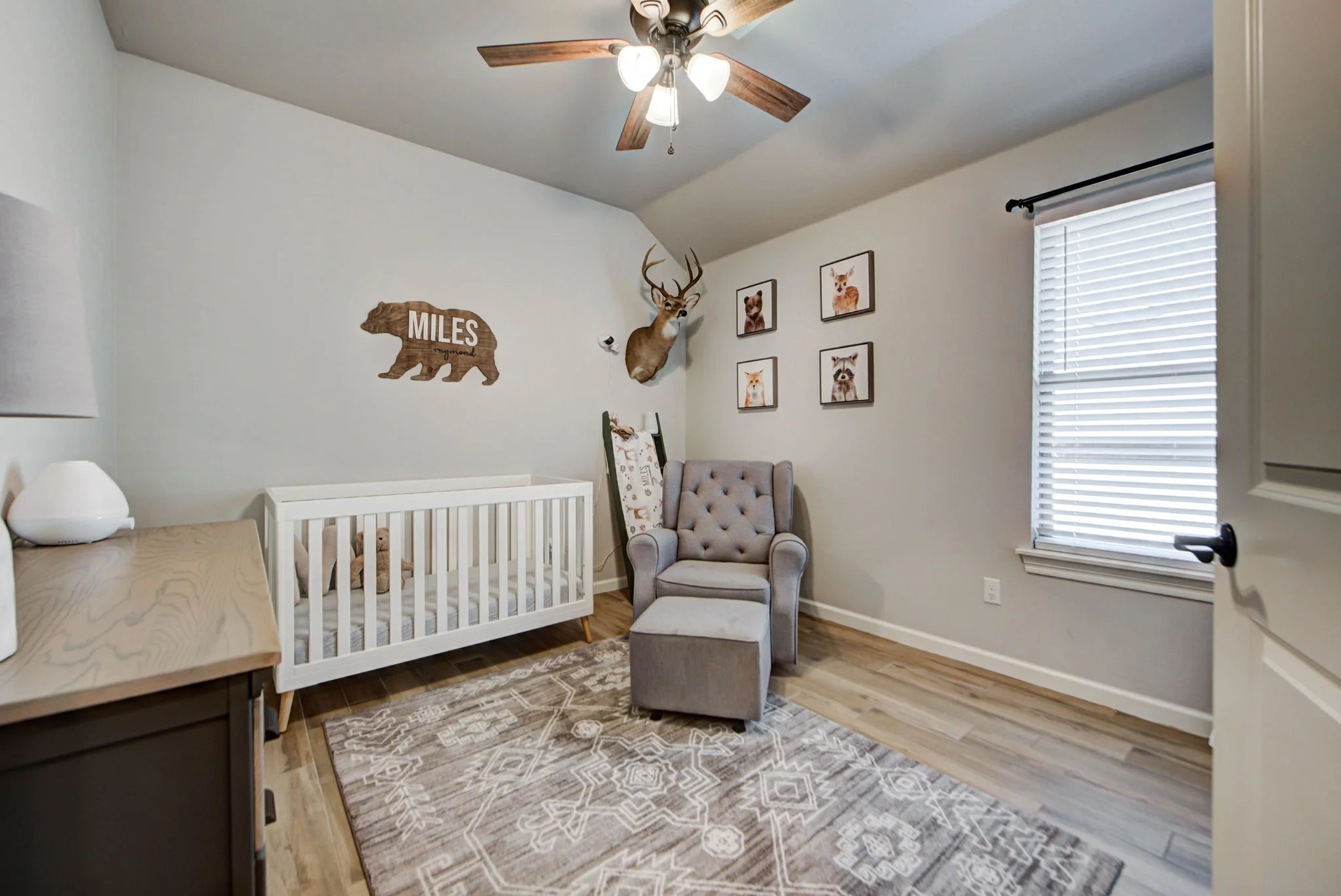46-web-or-mls-4117 Carmina Drive-47.jpg