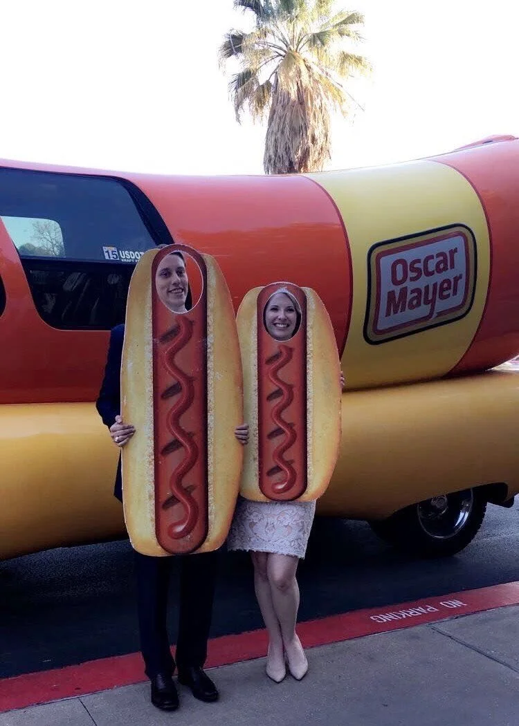 Mini 474 - Hot Dog Love Story 2.jpeg