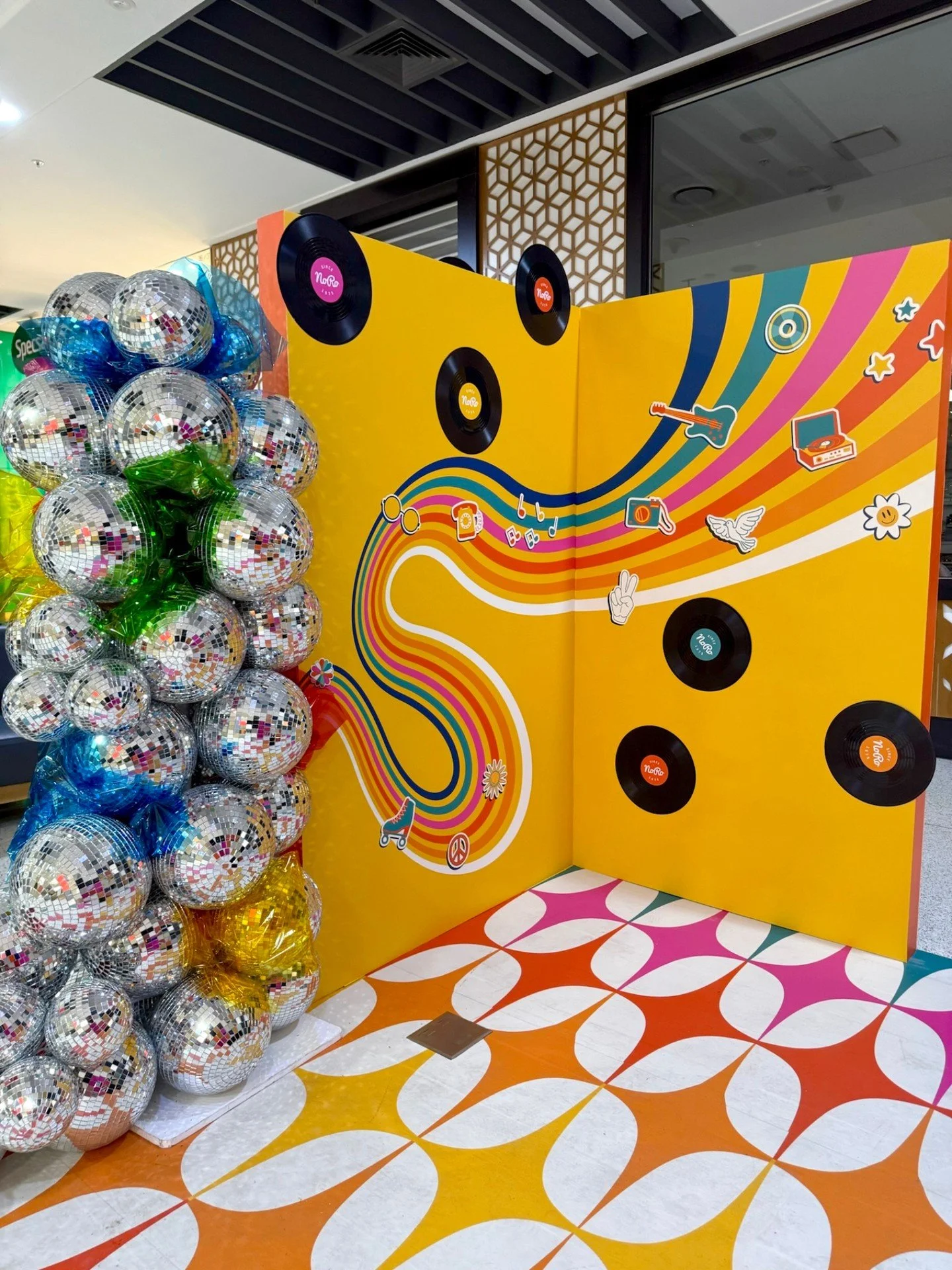 50 years never looked so good ✨🪩

A little retro, a little disco, and a whole lot of fun. The perfect way to celebrate a milestone worth dancing about!

Disco Ball Tower and Vinyl Records by @ivorystonecollective_
Activation by @vclamedia
