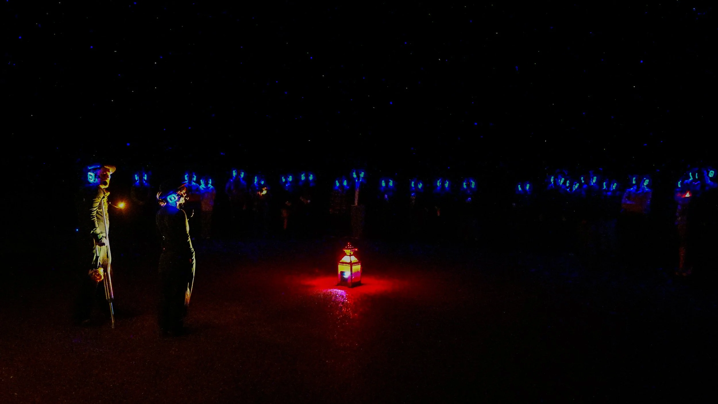 17_Crowd&Lantern_CDC_COK_GenerosityArts_SkyUnlimited.JPG
