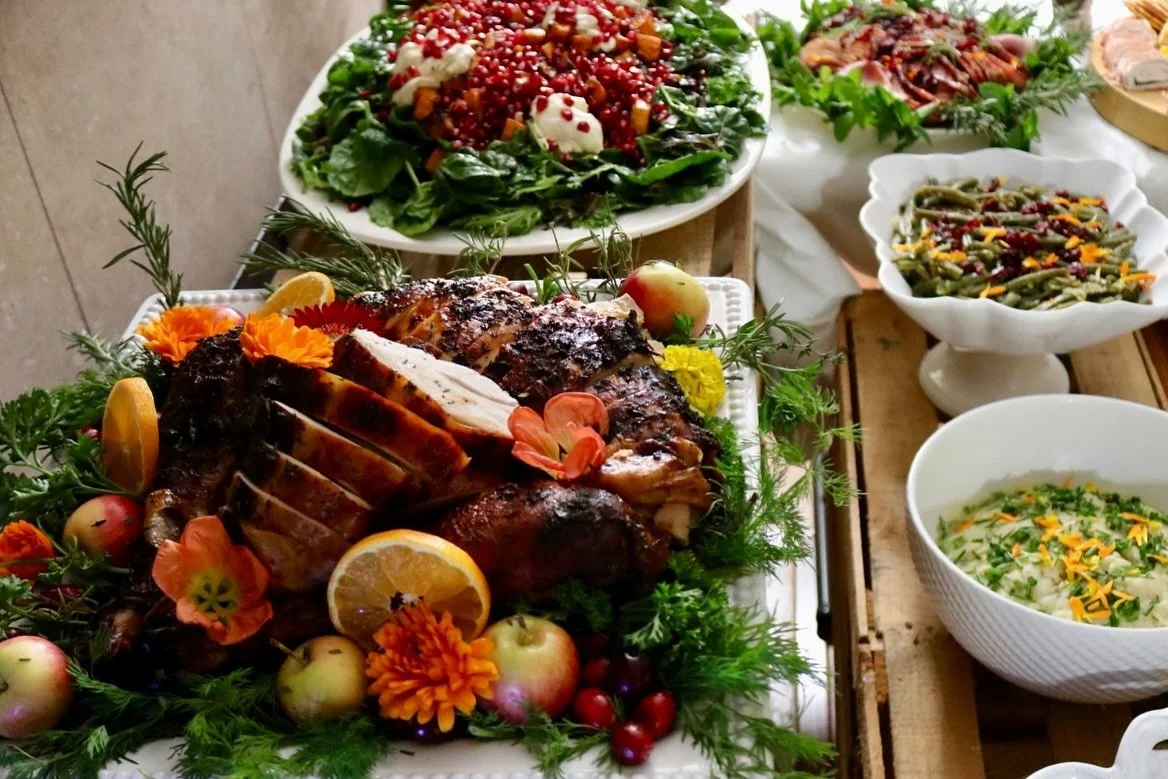 A Thanksgiving to remember π€ We gathered with our family, shared stories, and savored the flavors that bring us together. Thank you for being part of the Momo’s family, we’re so thankful for you! ππ