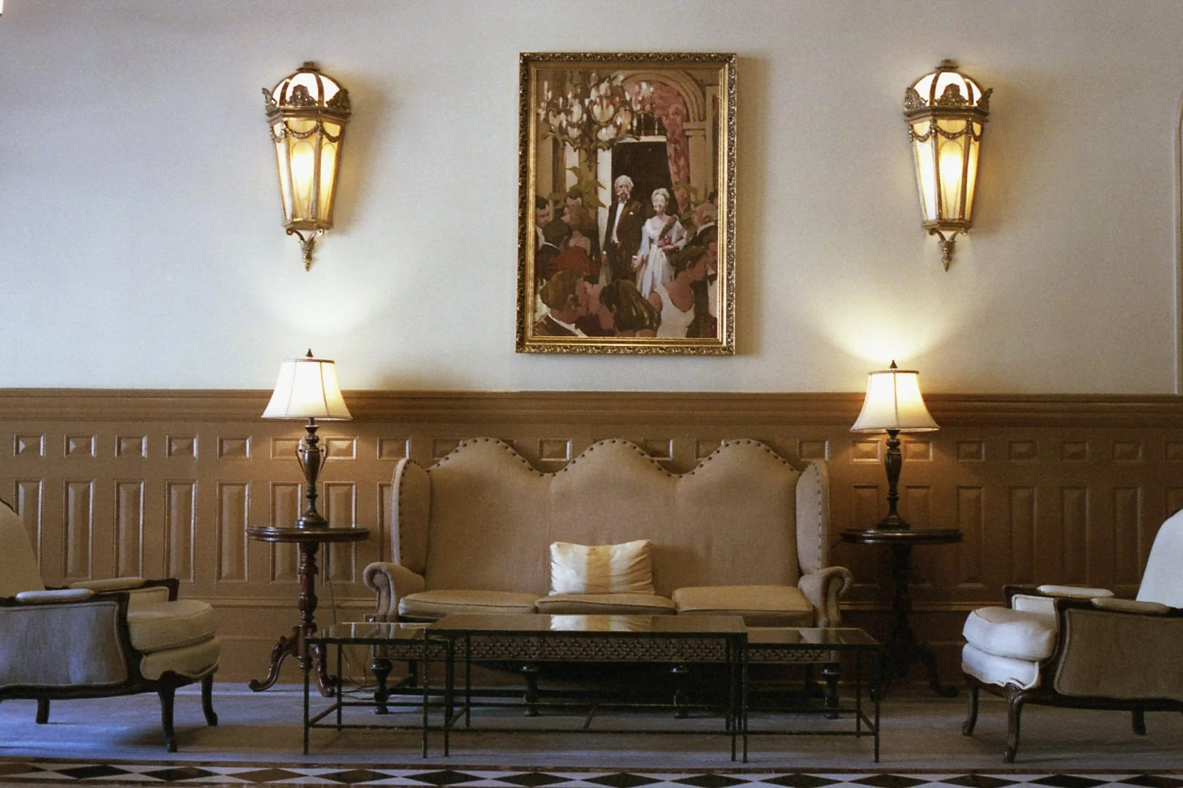 10.6.22 - Driskill Lobby.jpg