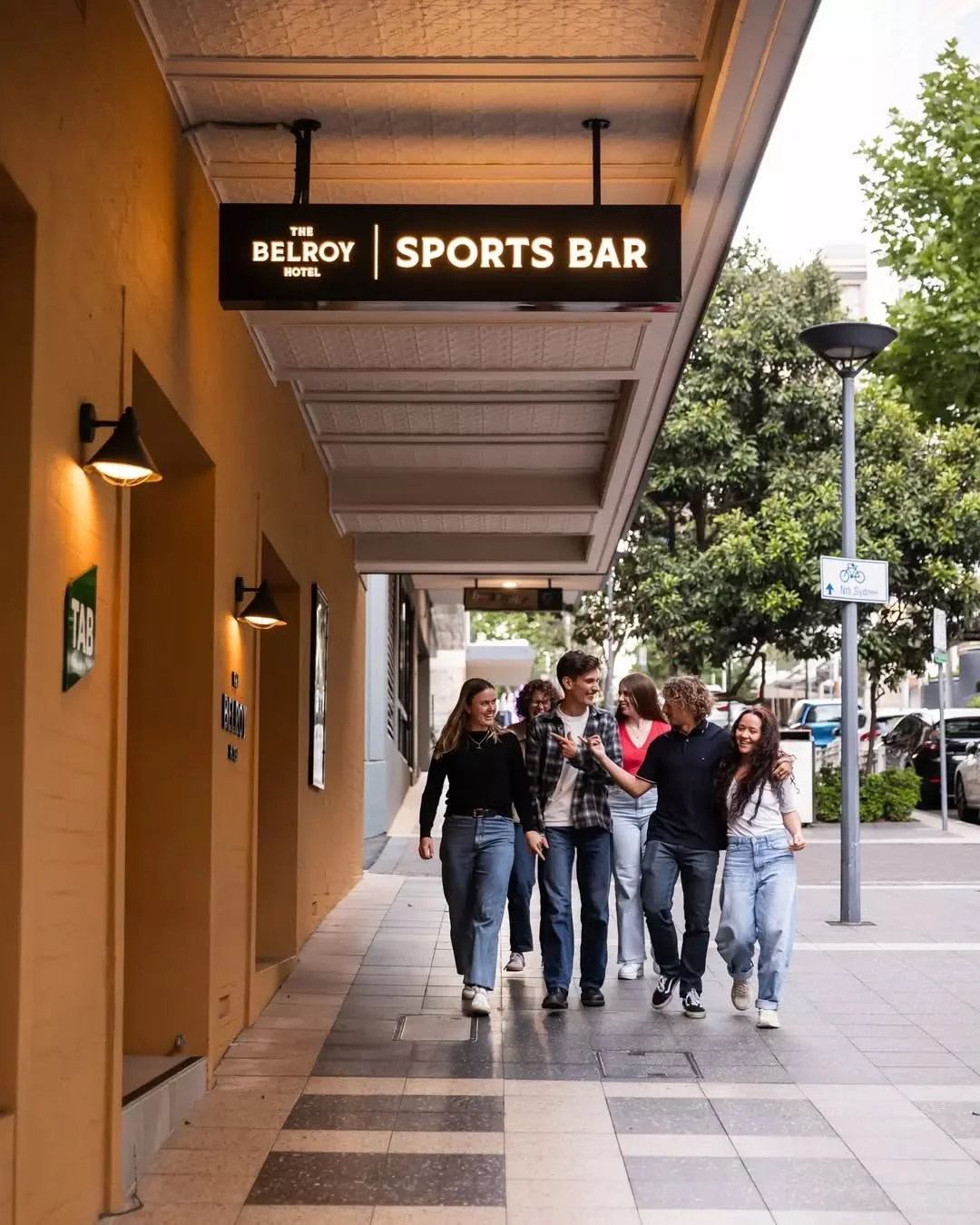 Due for a catch up? Time to hit the pub for🍻🍽️🎉🏏🍹