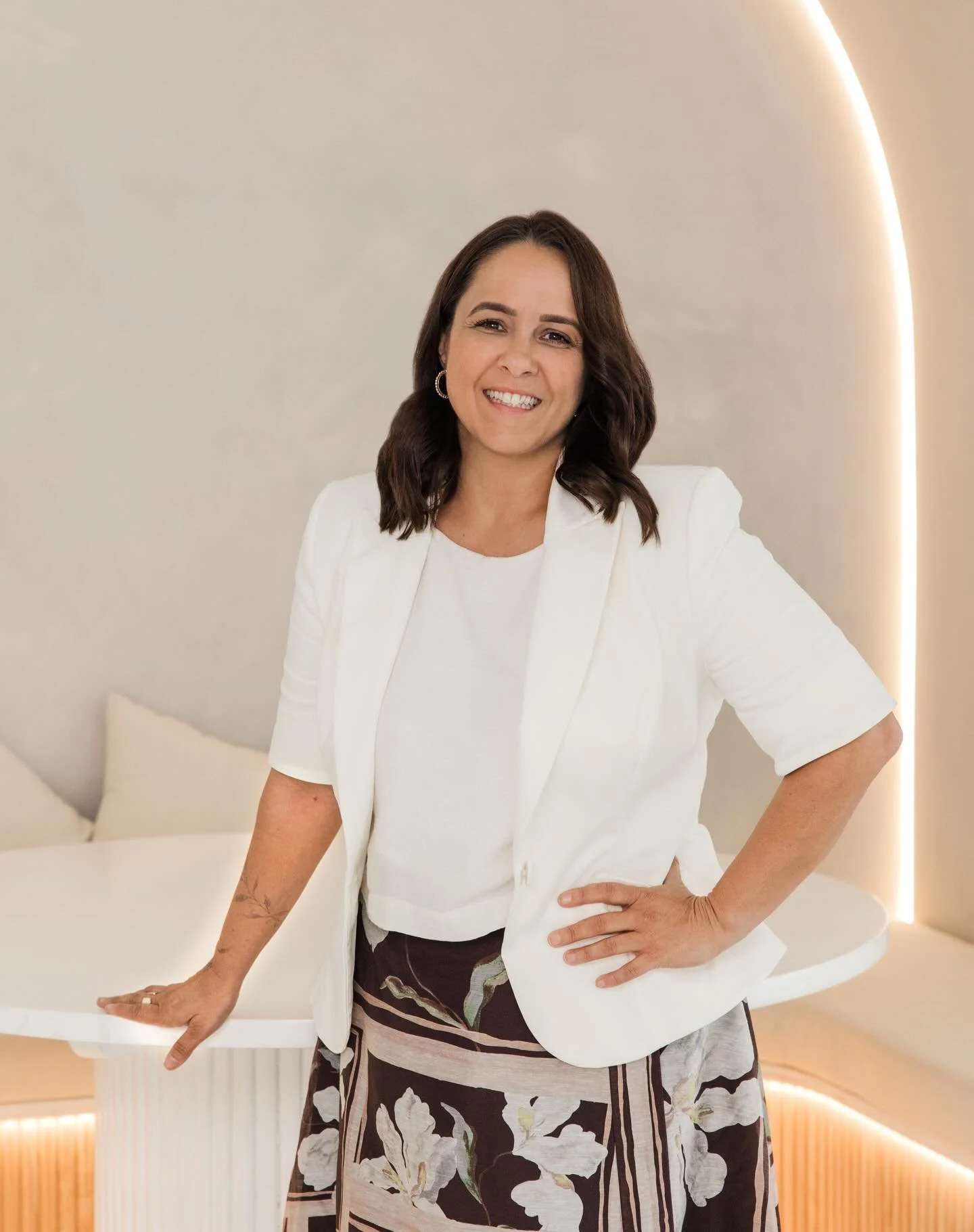 Iluka built @hustleand.grace for the woman who carries a big life beautifully. 

The Iluka Tote exists because she understood the pace, the pressure, and the invisible load that modern women carry every single day. She designed something to lighten i