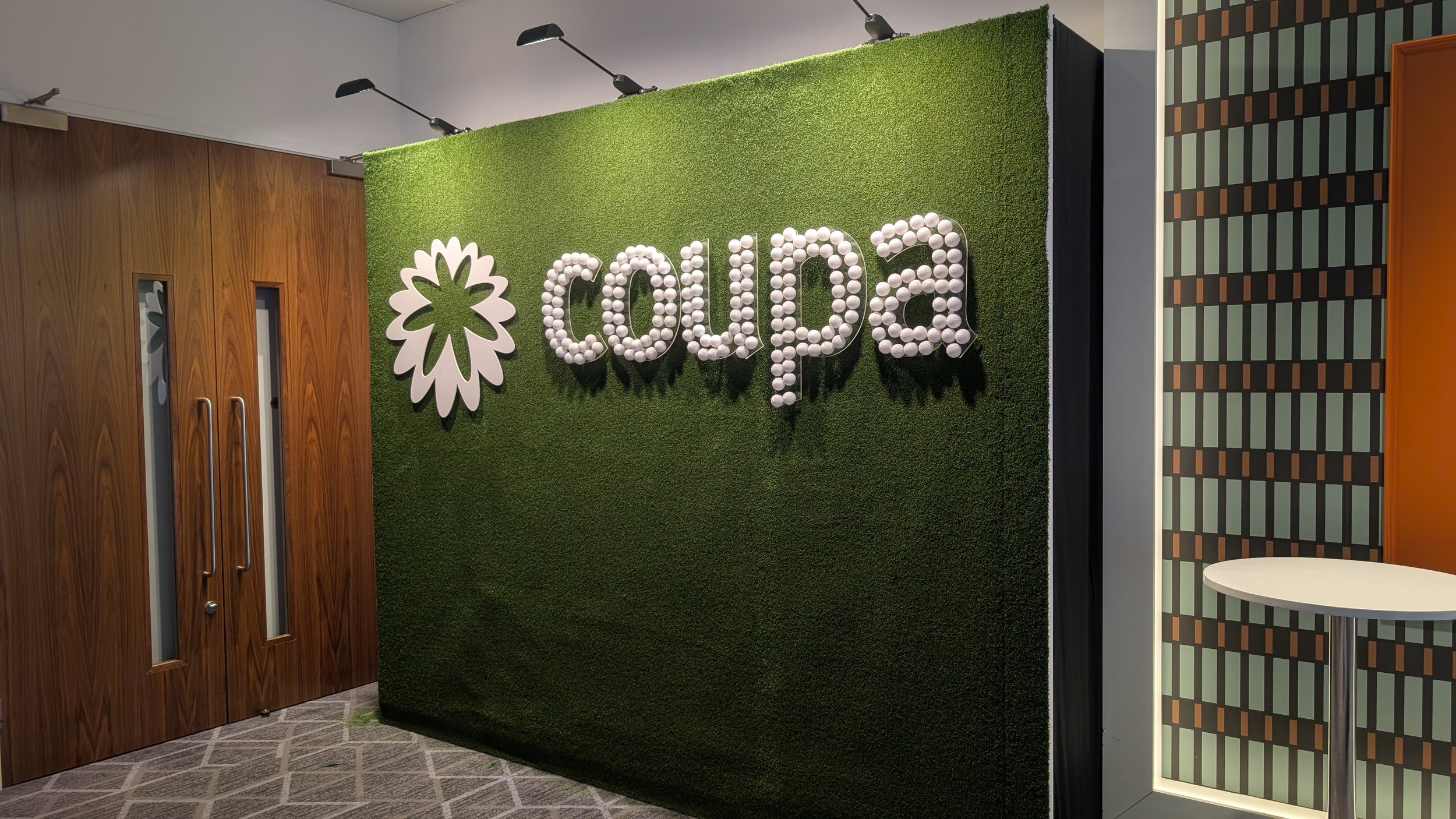 Coupa goldf wall .jpg
