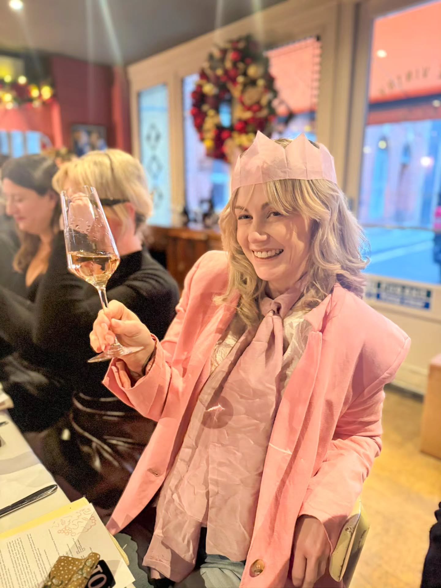 These coupes runneth over with inclusivity 

For 400 years, champagne coupes were modelled on ONE woman's breast&mdash;Marie Antoinette's. One "perfect" shape. One story.

@drink.folc's English Coupe Collection just changed that.

Recently,