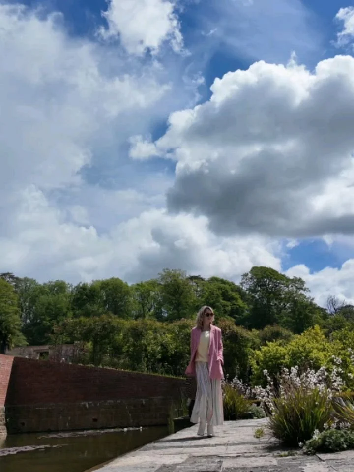 Well, this was a delight! 

An invitation to @thenewtinsomerset during Garden Week? Don't mind if I do.

The main event was the launch of the brand new @babylonstoren Mourv&egrave;dre Ros&eacute; 2026. Stunning florals, a bountiful harvest table, and