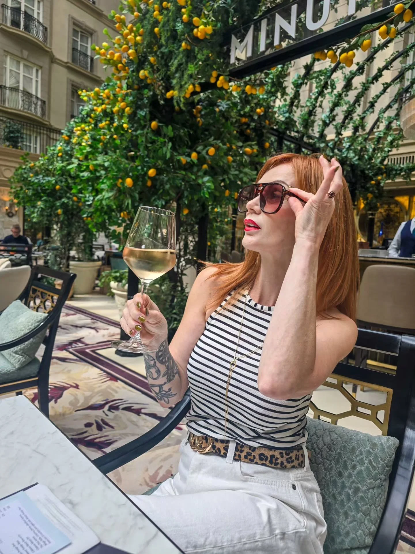 Some recent sips 🌸

Desperately trying to keep ros&eacute; season going, alfresco but climate controlled, at @the_landmark_london with @chateauminuty. The building has the most sensational conservatory restaurant mezzanine, where you can stay inside