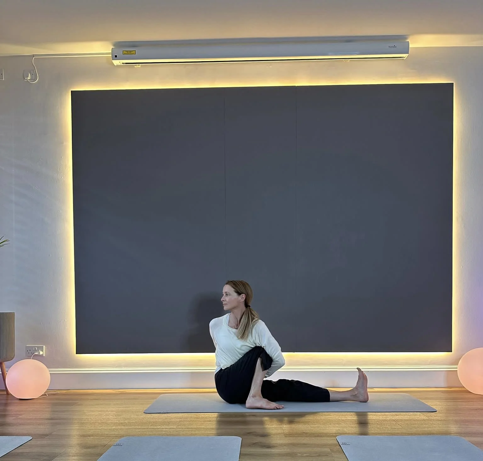 About — Mo Still Yoga Yoga teacher & Yoga Classes Ashtanga Vinyasa